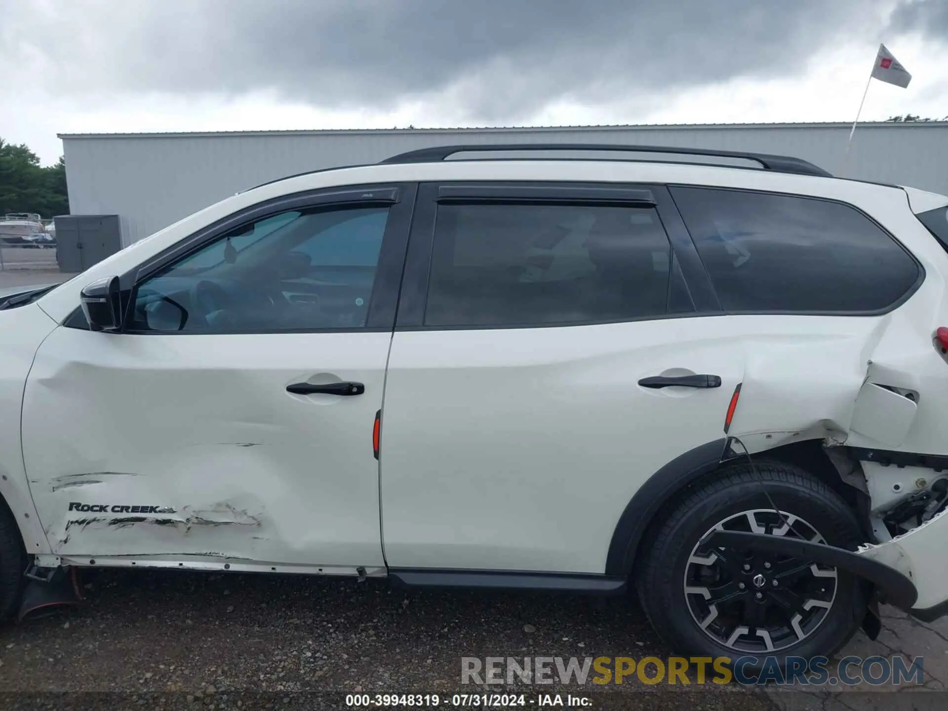 14 Photograph of a damaged car 5N1DR2CM6LC599776 NISSAN PATHFINDER 2020
