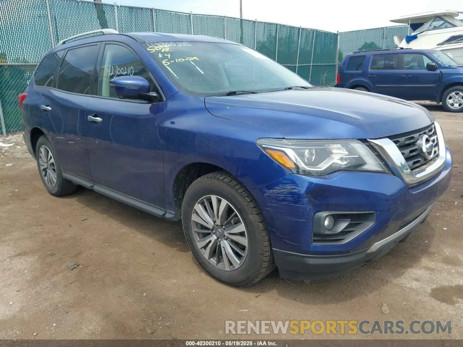 1 Photograph of a damaged car 5N1DR2CM6LC610825 NISSAN PATHFINDER 2020