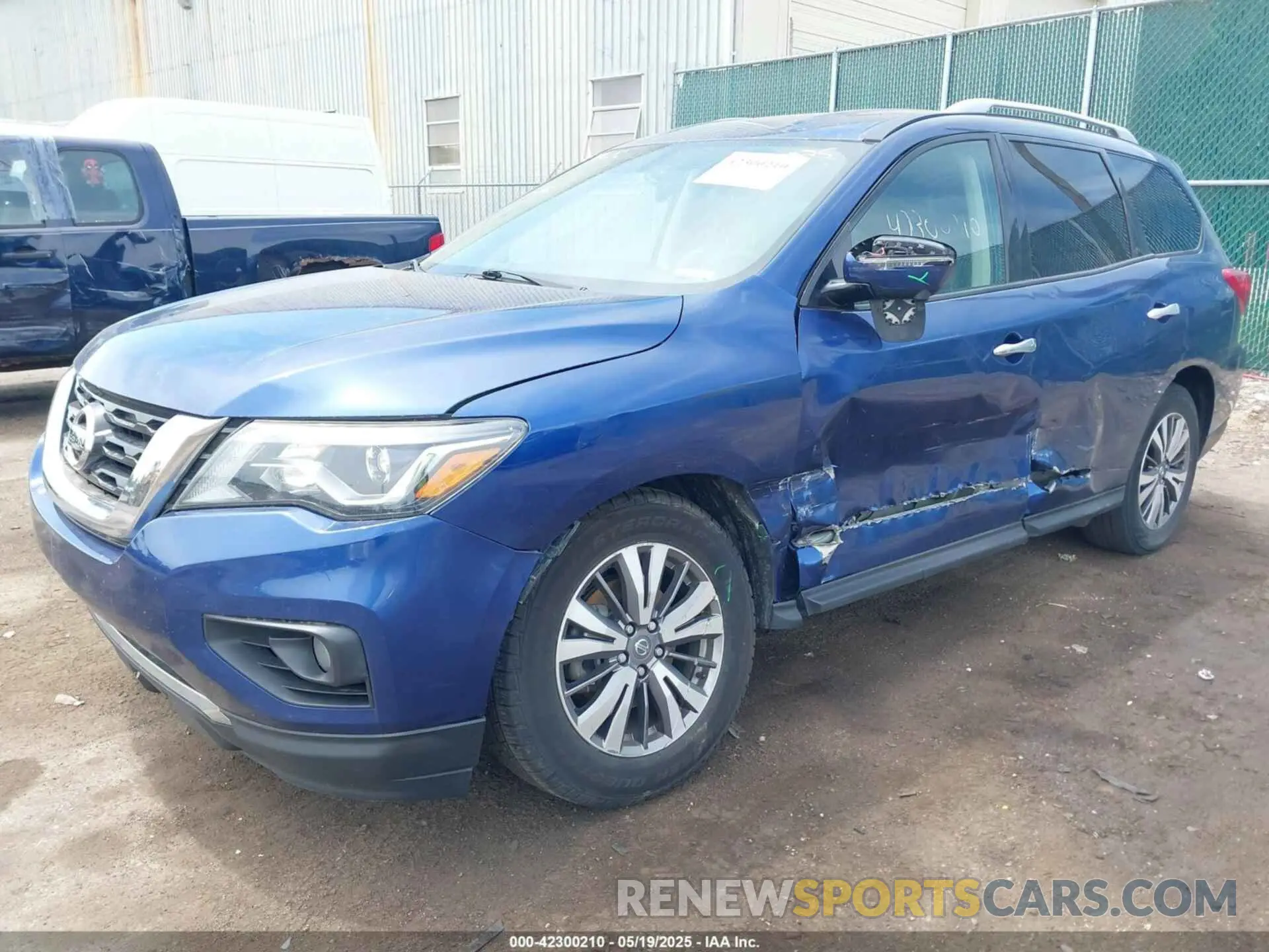 2 Photograph of a damaged car 5N1DR2CM6LC610825 NISSAN PATHFINDER 2020