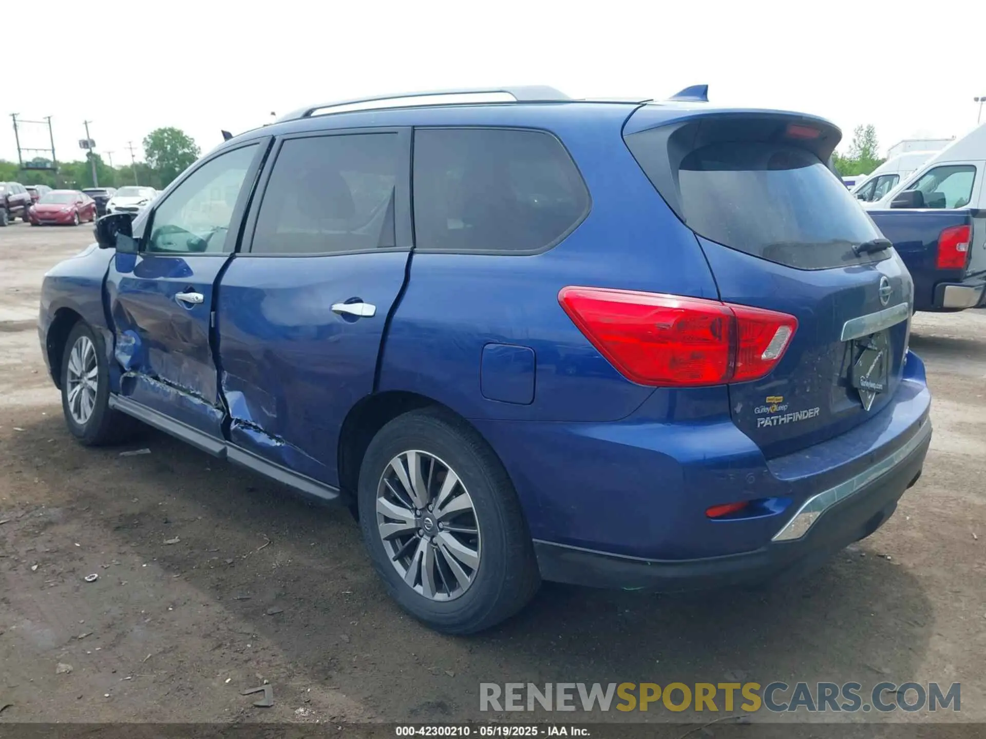 3 Photograph of a damaged car 5N1DR2CM6LC610825 NISSAN PATHFINDER 2020