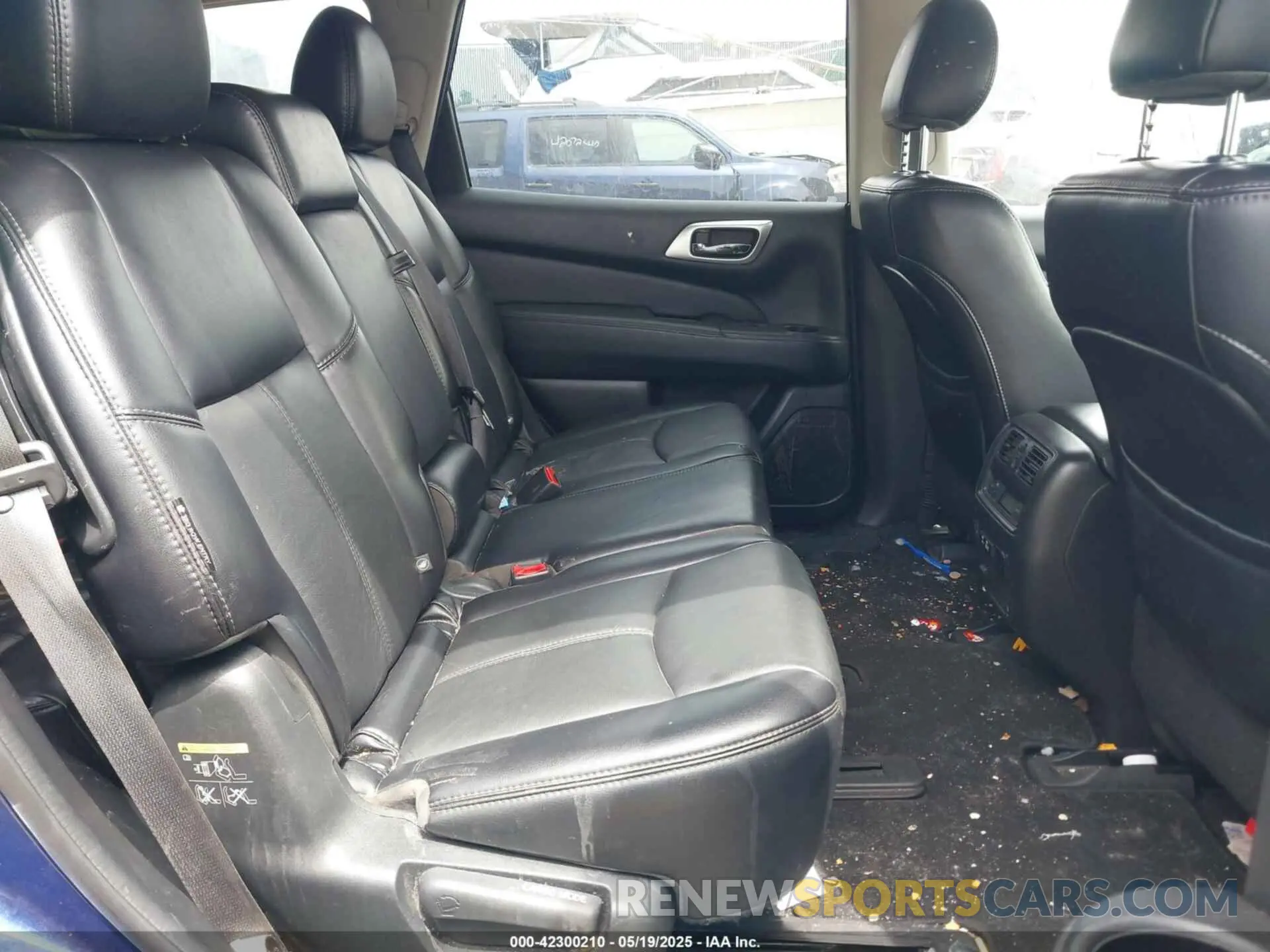 8 Photograph of a damaged car 5N1DR2CM6LC610825 NISSAN PATHFINDER 2020