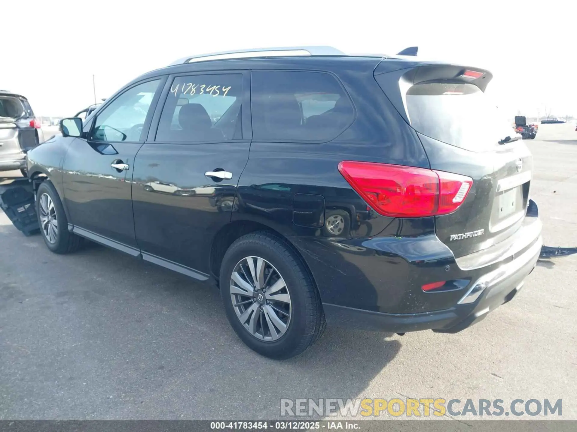 3 Photograph of a damaged car 5N1DR2CM8LC609983 NISSAN PATHFINDER 2020