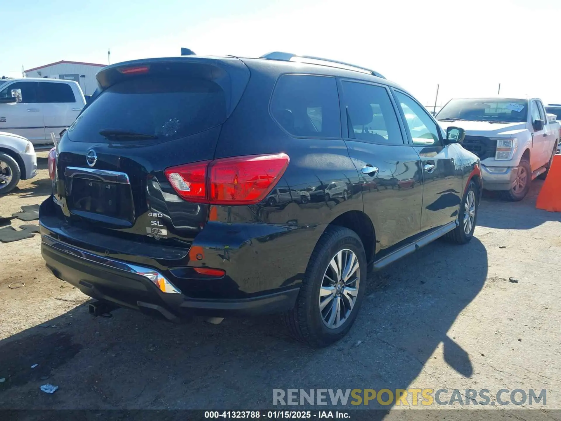 4 Photograph of a damaged car 5N1DR2CM9LC608583 NISSAN PATHFINDER 2020