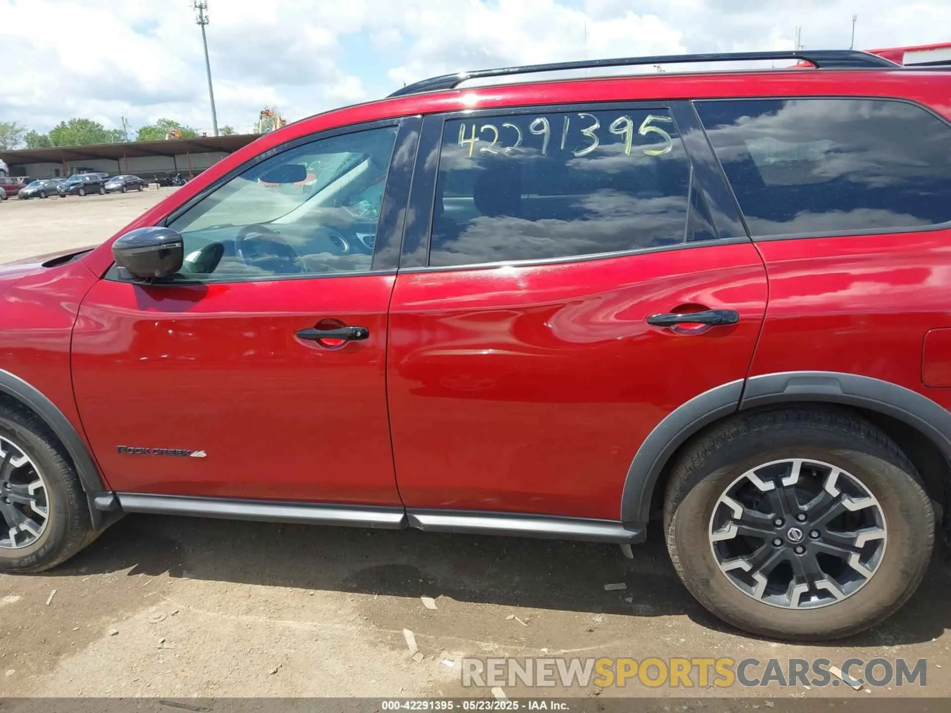 14 Photograph of a damaged car 5N1DR2CM9LC632608 NISSAN PATHFINDER 2020
