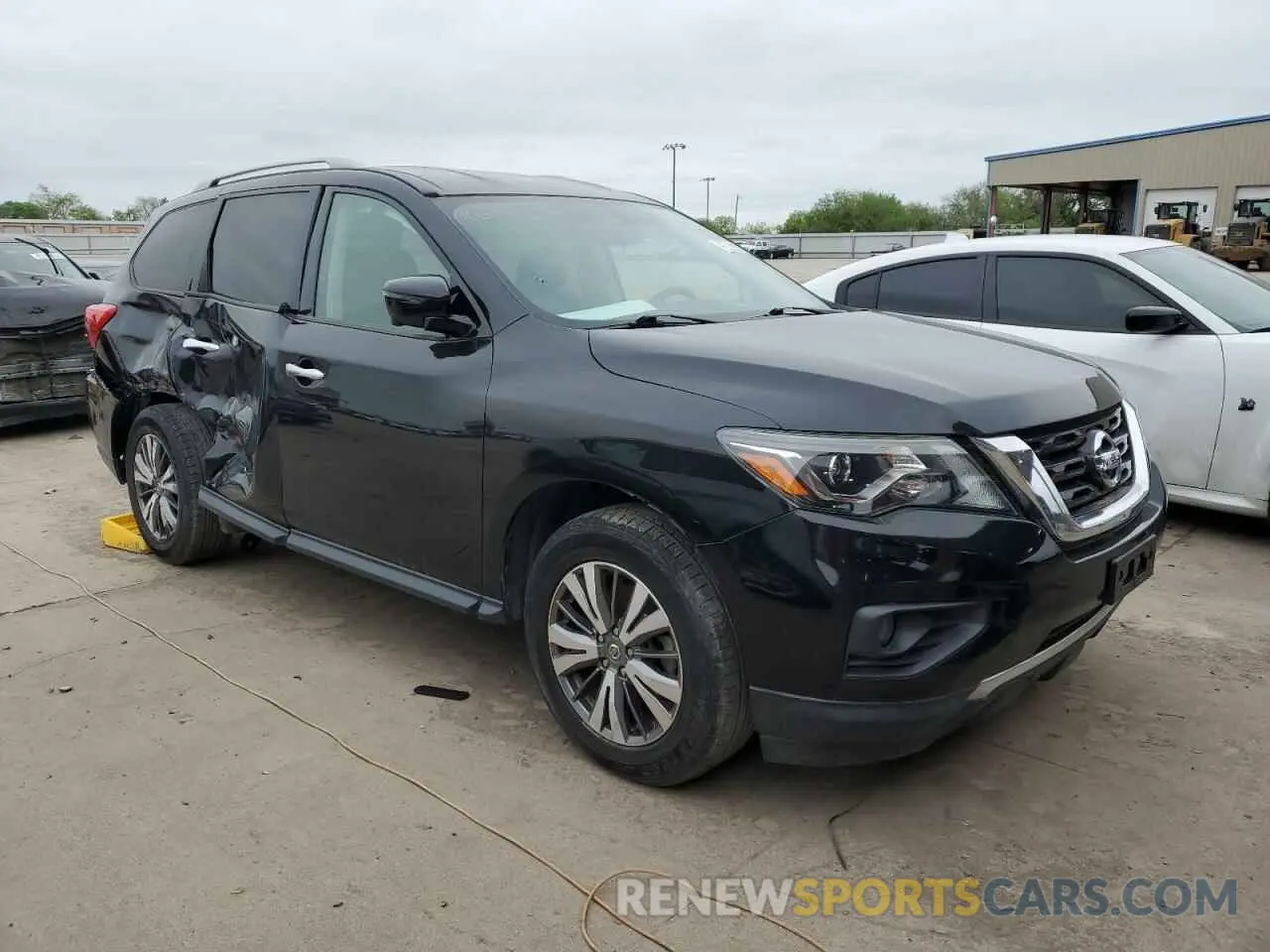 4 Photograph of a damaged car 5N1DR2CN2LC578819 NISSAN PATHFINDER 2020