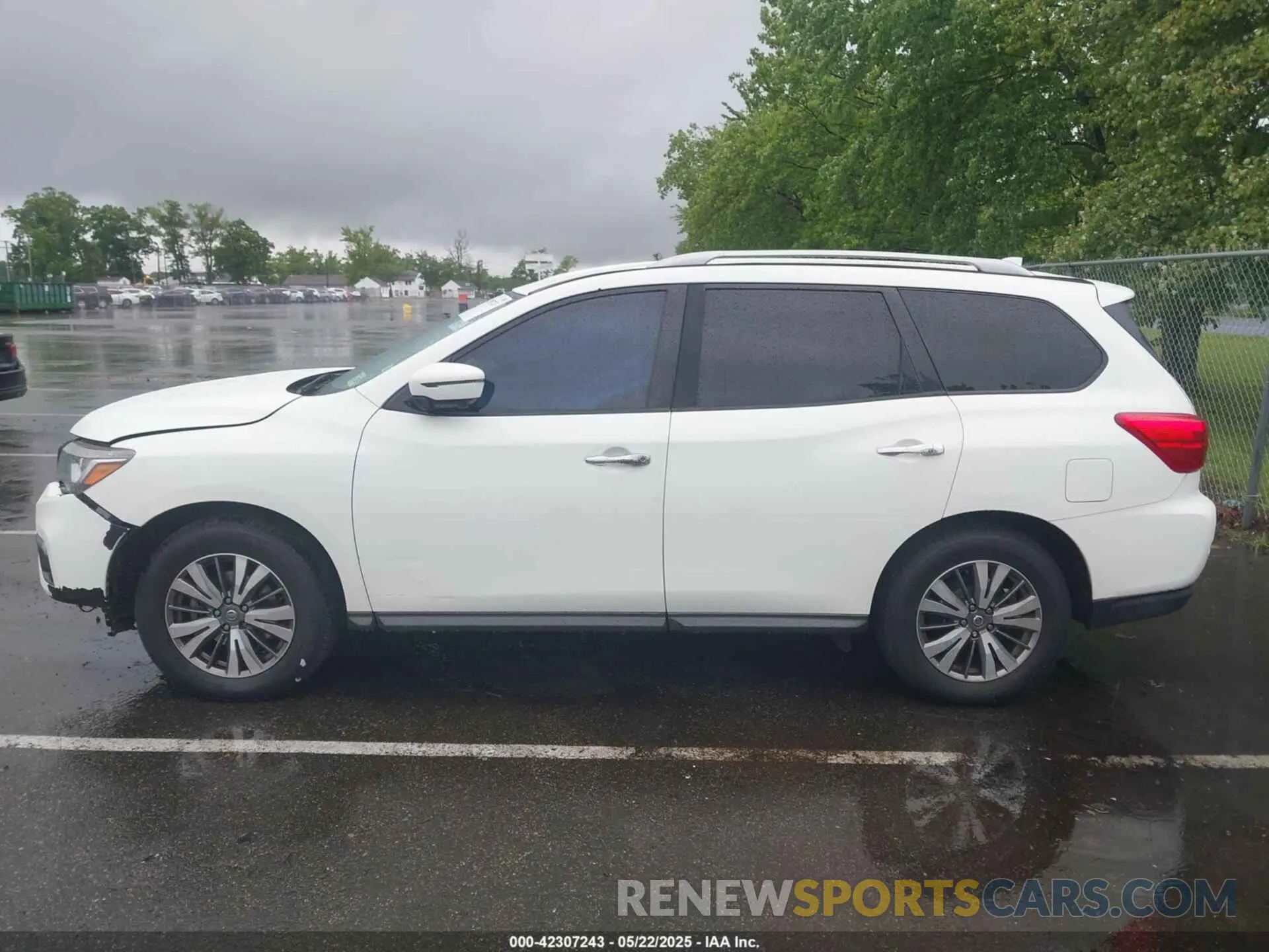 14 Photograph of a damaged car 5N1DR2CN2LC580781 NISSAN PATHFINDER 2020