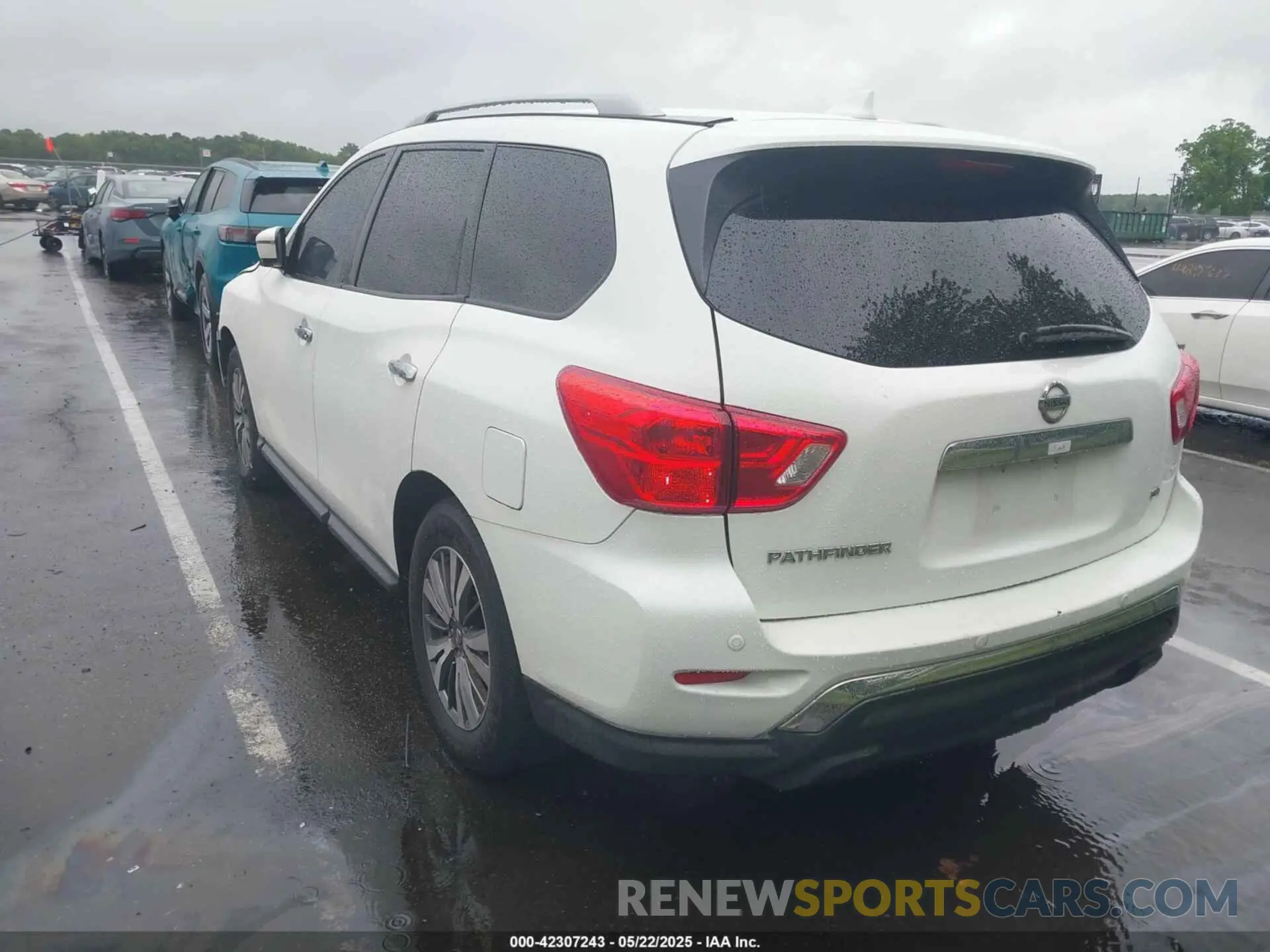 3 Photograph of a damaged car 5N1DR2CN2LC580781 NISSAN PATHFINDER 2020