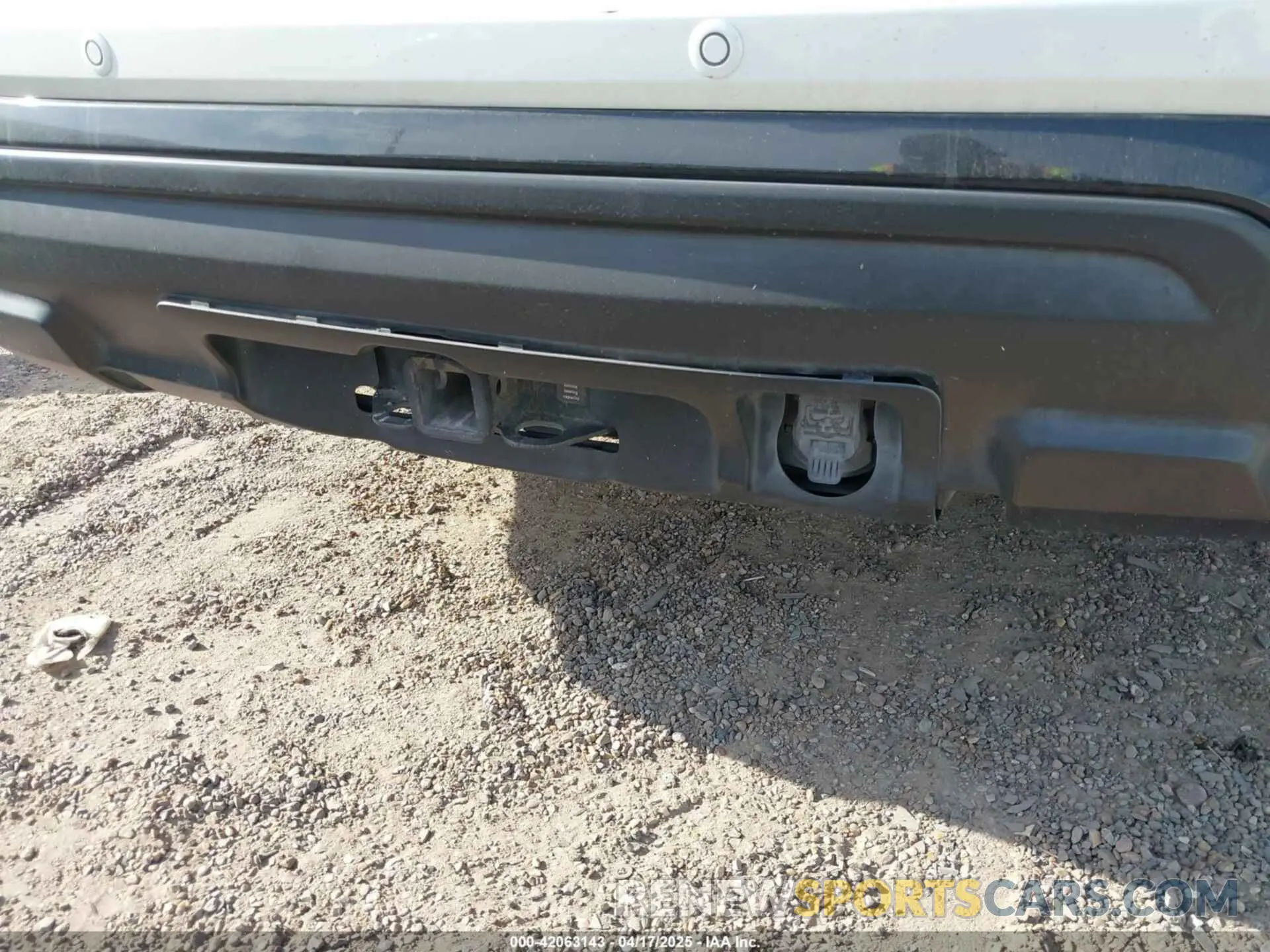 16 Photograph of a damaged car 5N1DR2CN3LC605204 NISSAN PATHFINDER 2020