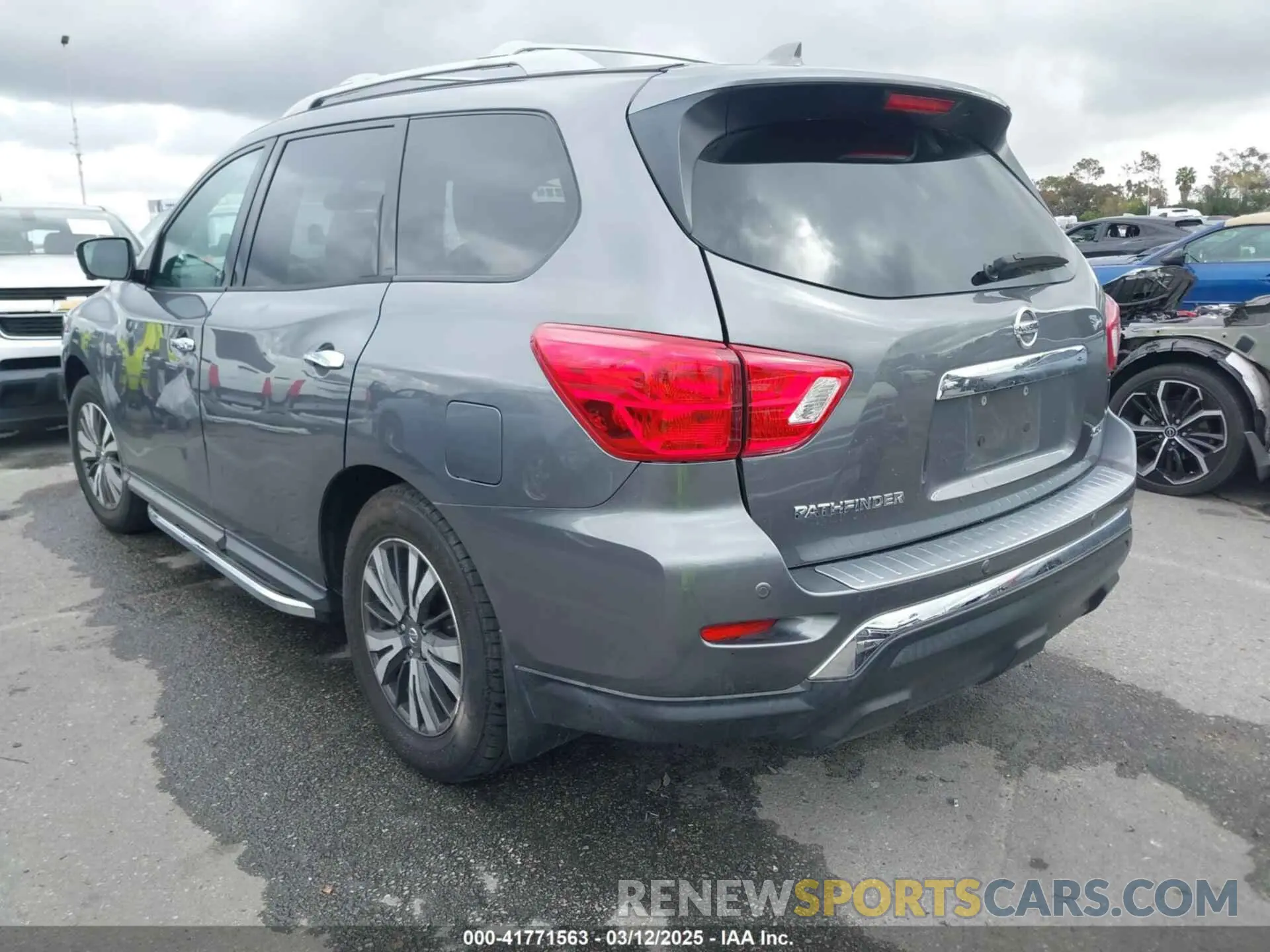 3 Photograph of a damaged car 5N1DR2CN4LC581401 NISSAN PATHFINDER 2020