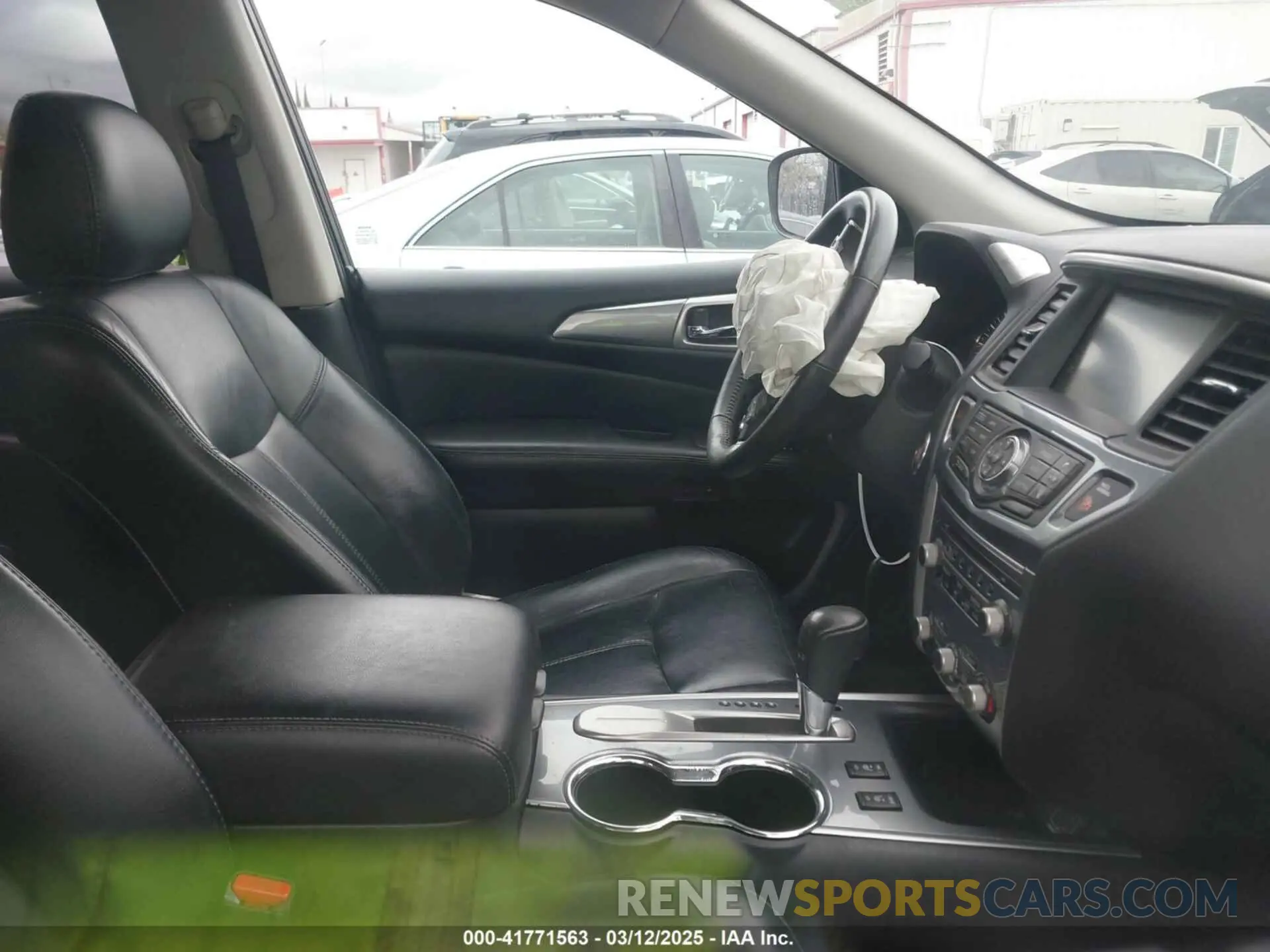 5 Photograph of a damaged car 5N1DR2CN4LC581401 NISSAN PATHFINDER 2020