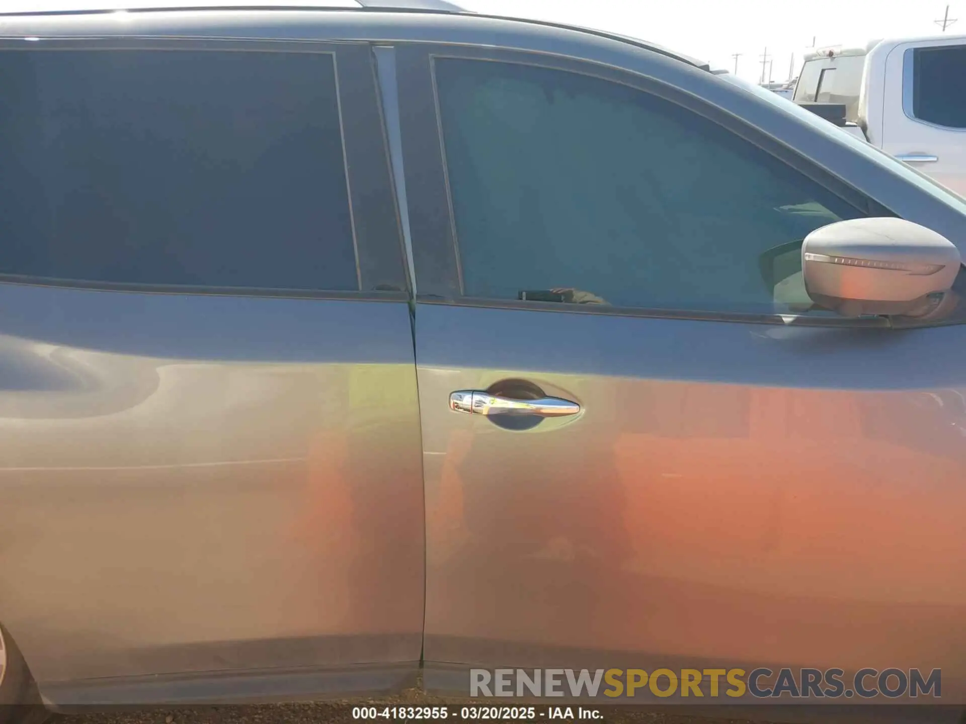 13 Photograph of a damaged car 5N1DR2CN5LC597364 NISSAN PATHFINDER 2020