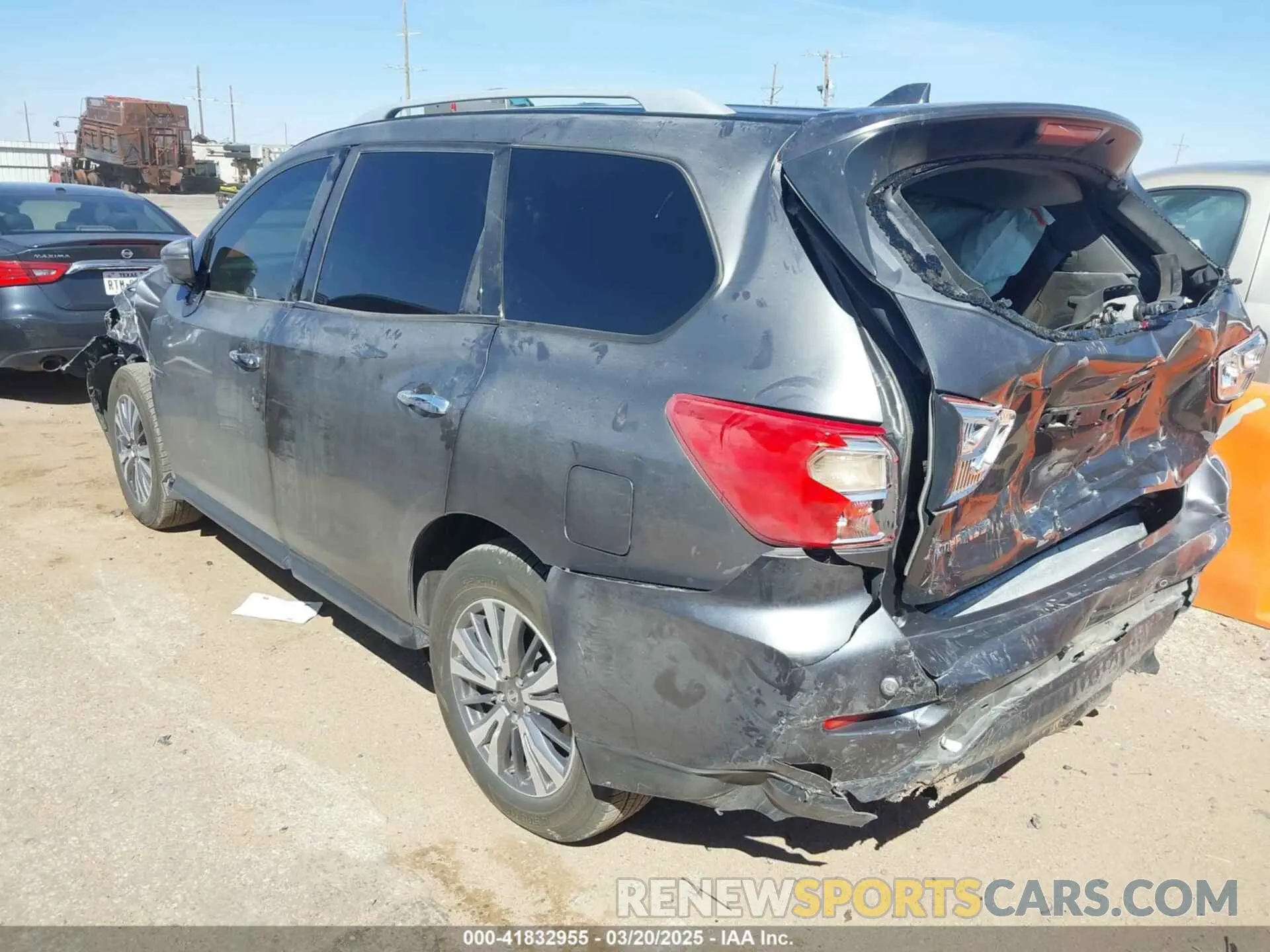 3 Photograph of a damaged car 5N1DR2CN5LC597364 NISSAN PATHFINDER 2020