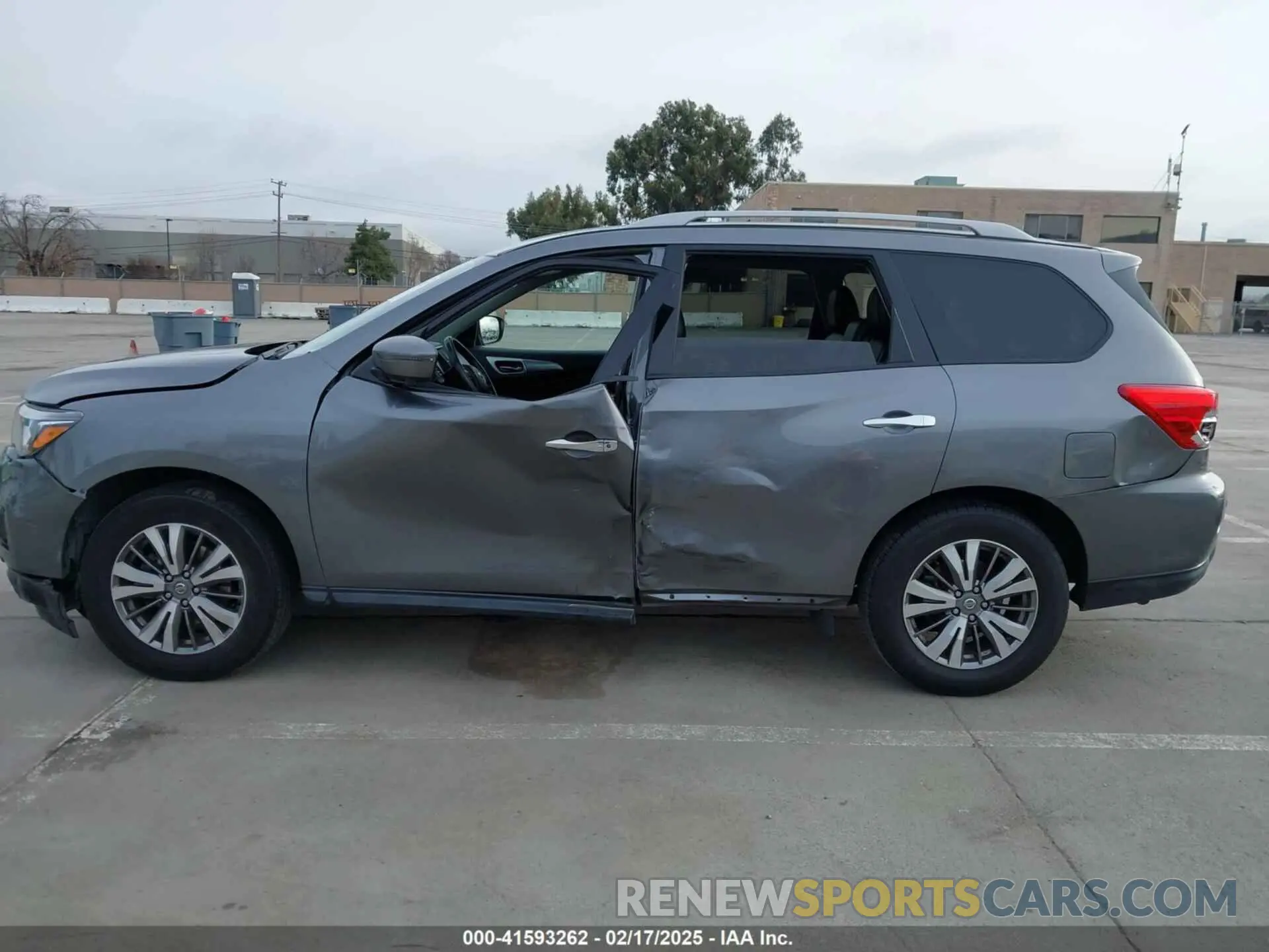 14 Photograph of a damaged car 5N1DR2CN5LC599678 NISSAN PATHFINDER 2020