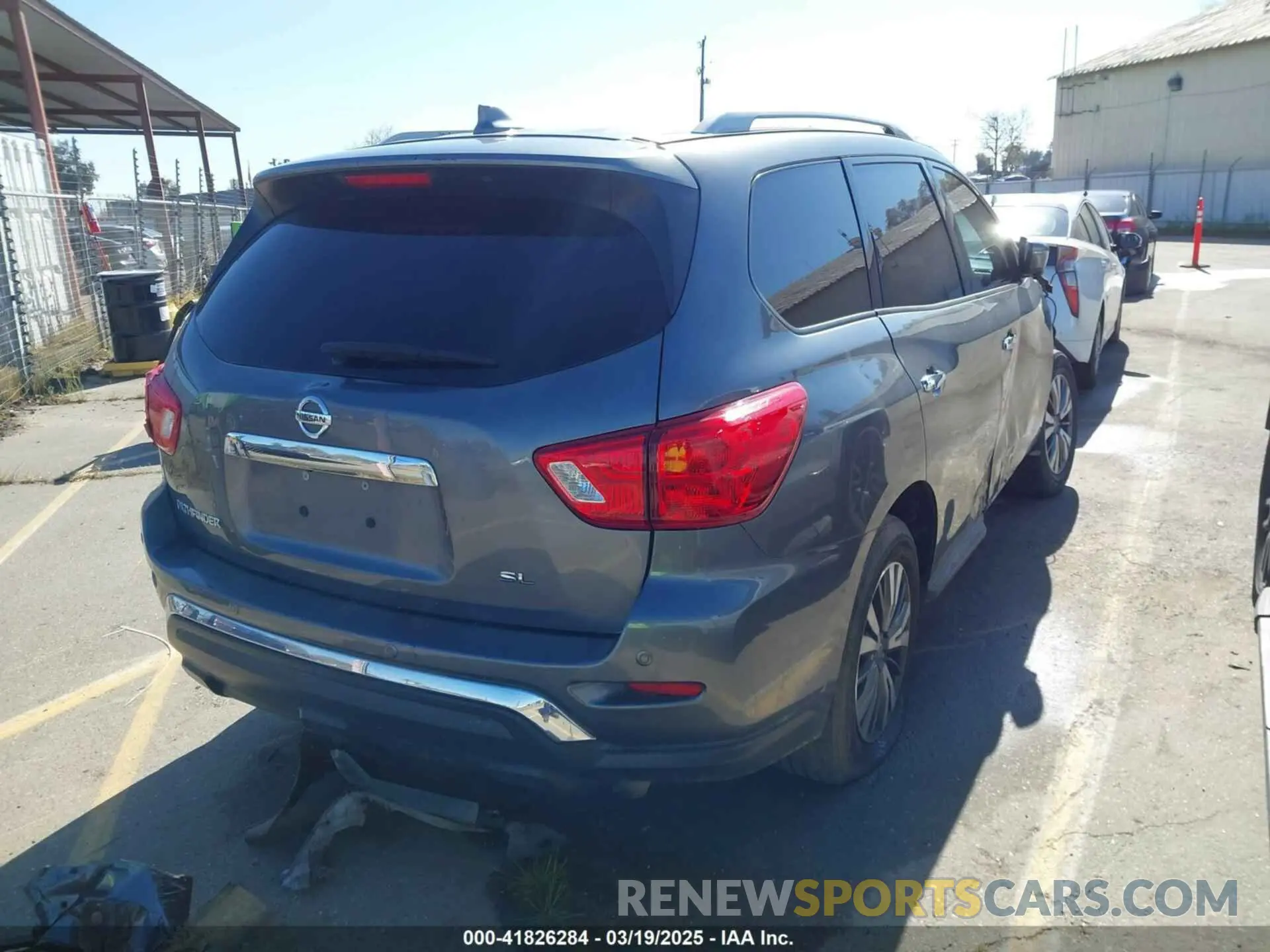 4 Photograph of a damaged car 5N1DR2CN6LC582310 NISSAN PATHFINDER 2020