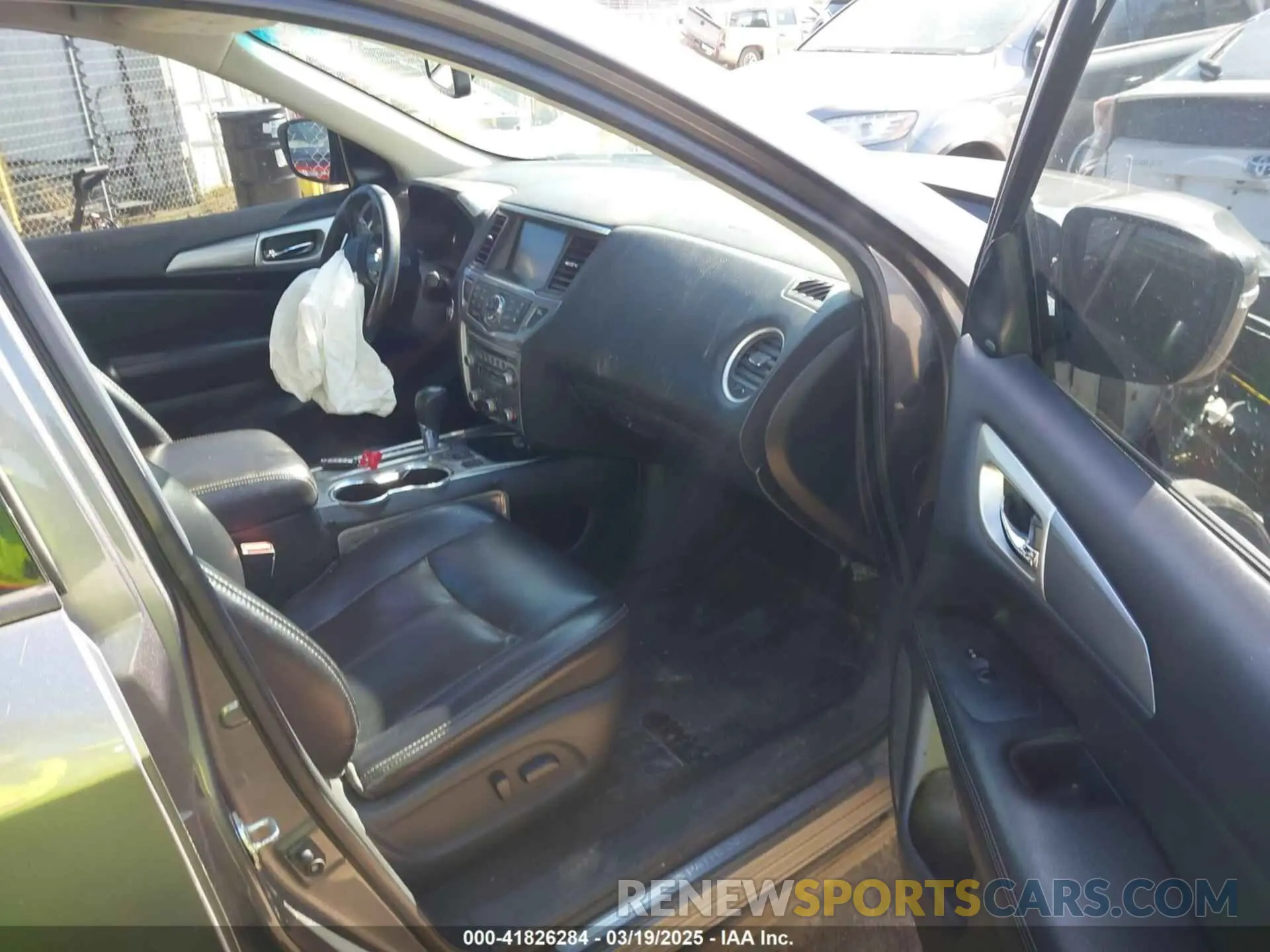 5 Photograph of a damaged car 5N1DR2CN6LC582310 NISSAN PATHFINDER 2020
