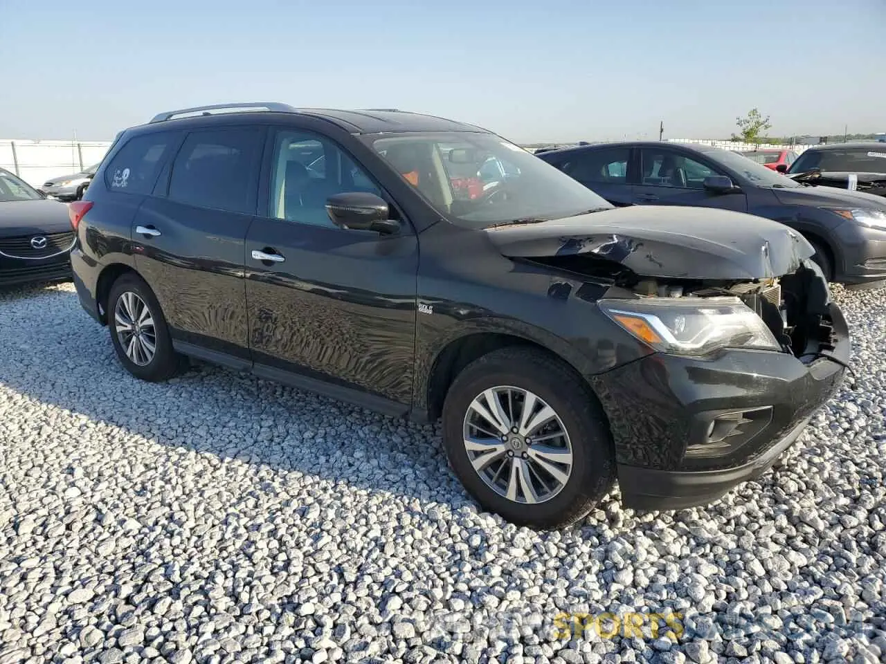 4 Photograph of a damaged car 5N1DR2CN8LC586357 NISSAN PATHFINDER 2020