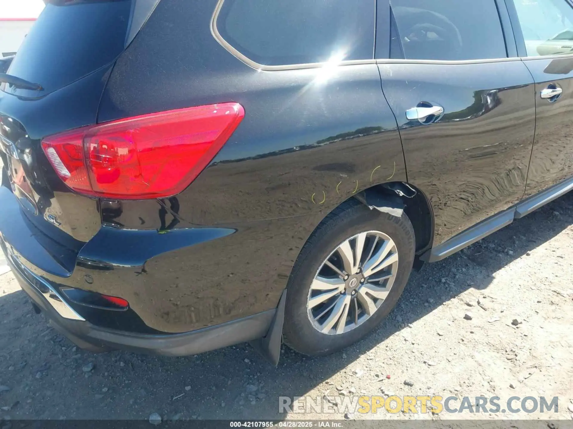 6 Photograph of a damaged car 5N1DR2CN9LC600847 NISSAN PATHFINDER 2020