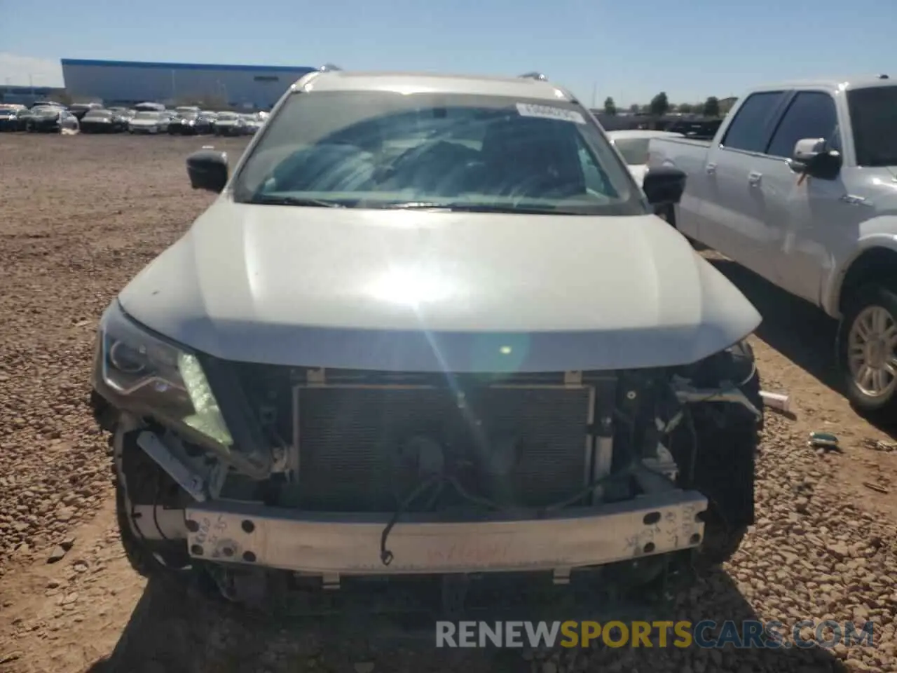 5 Photograph of a damaged car 5N1DR2CNXLC643271 NISSAN PATHFINDER 2020