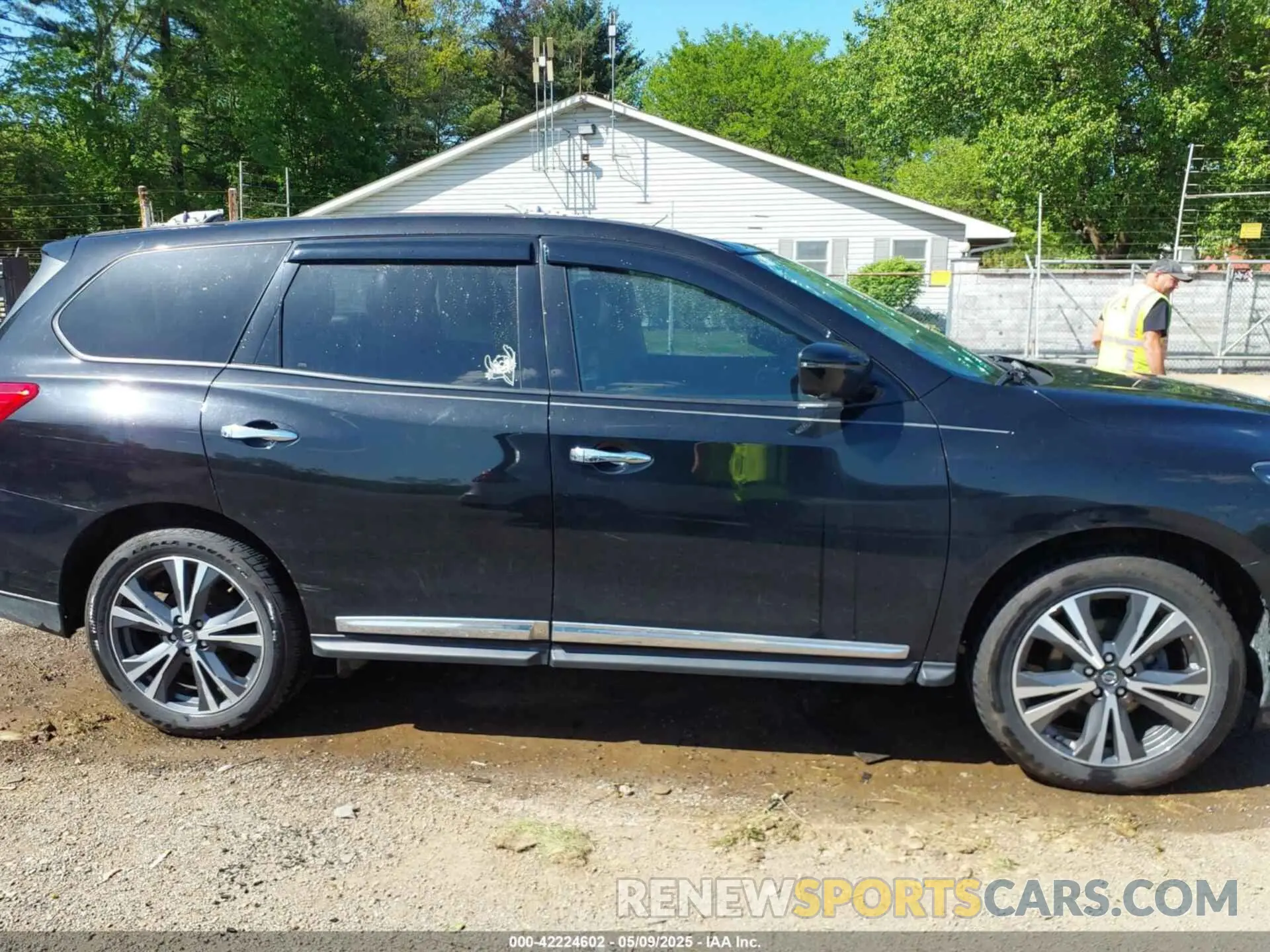 13 Photograph of a damaged car 5N1DR2DM6LC580398 NISSAN PATHFINDER 2020