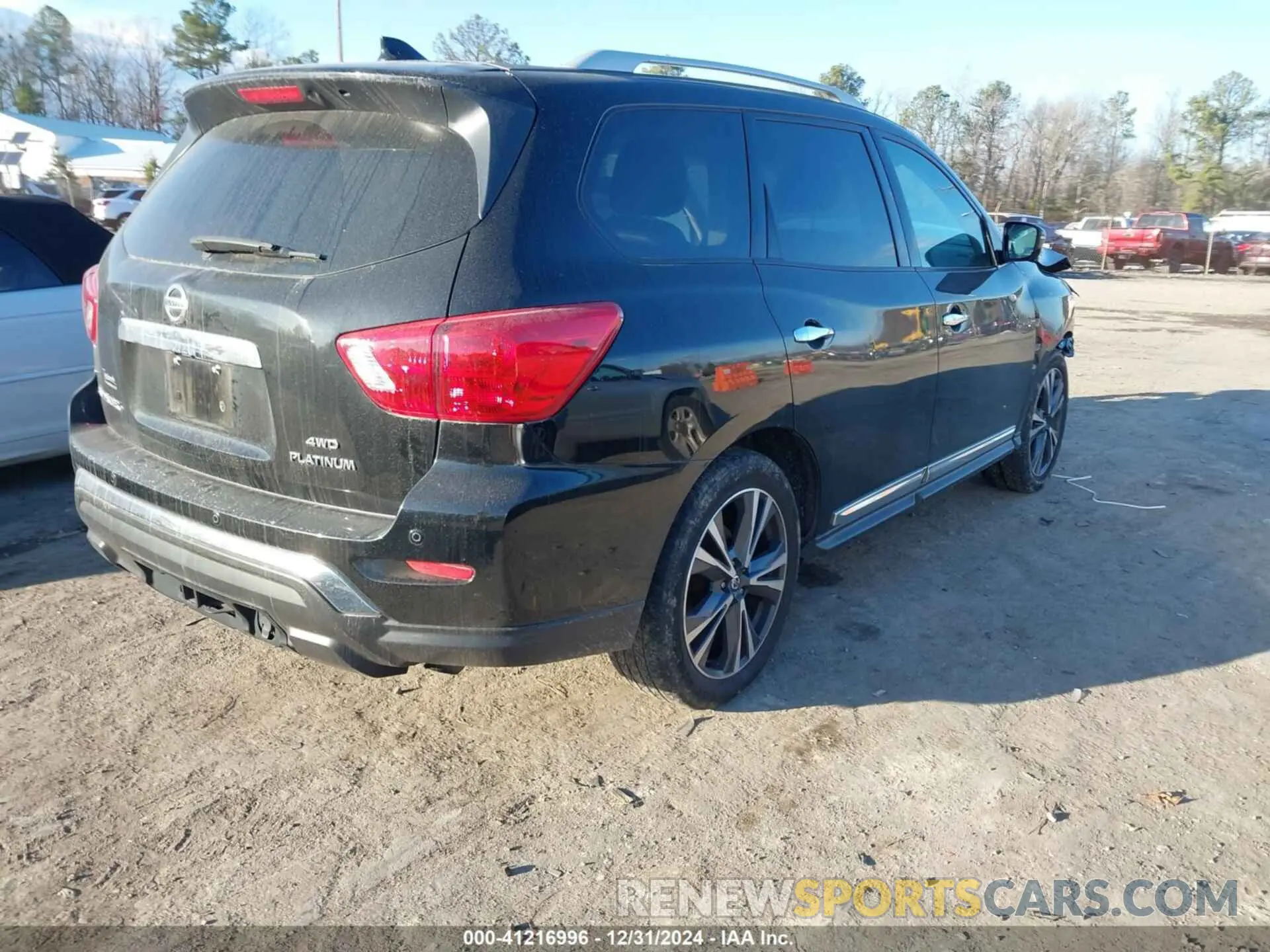 4 Photograph of a damaged car 5N1DR2DM6LC627624 NISSAN PATHFINDER 2020