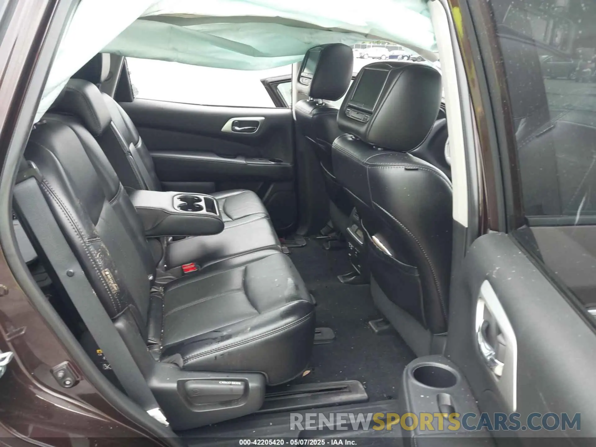 8 Photograph of a damaged car 5N1DR2DN0LC592071 NISSAN PATHFINDER 2020