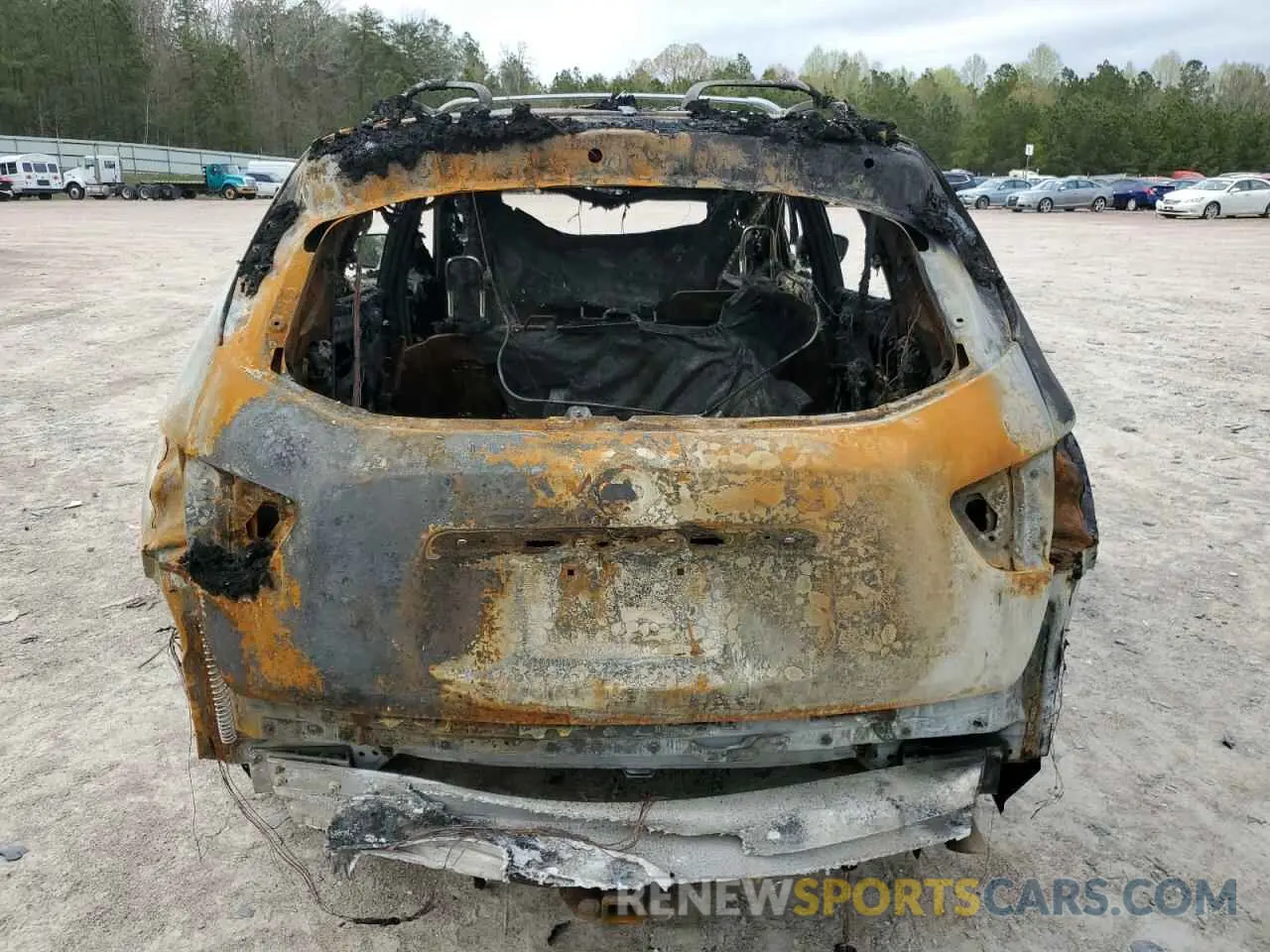 6 Photograph of a damaged car 5N1DR2DN0LC605059 NISSAN PATHFINDER 2020