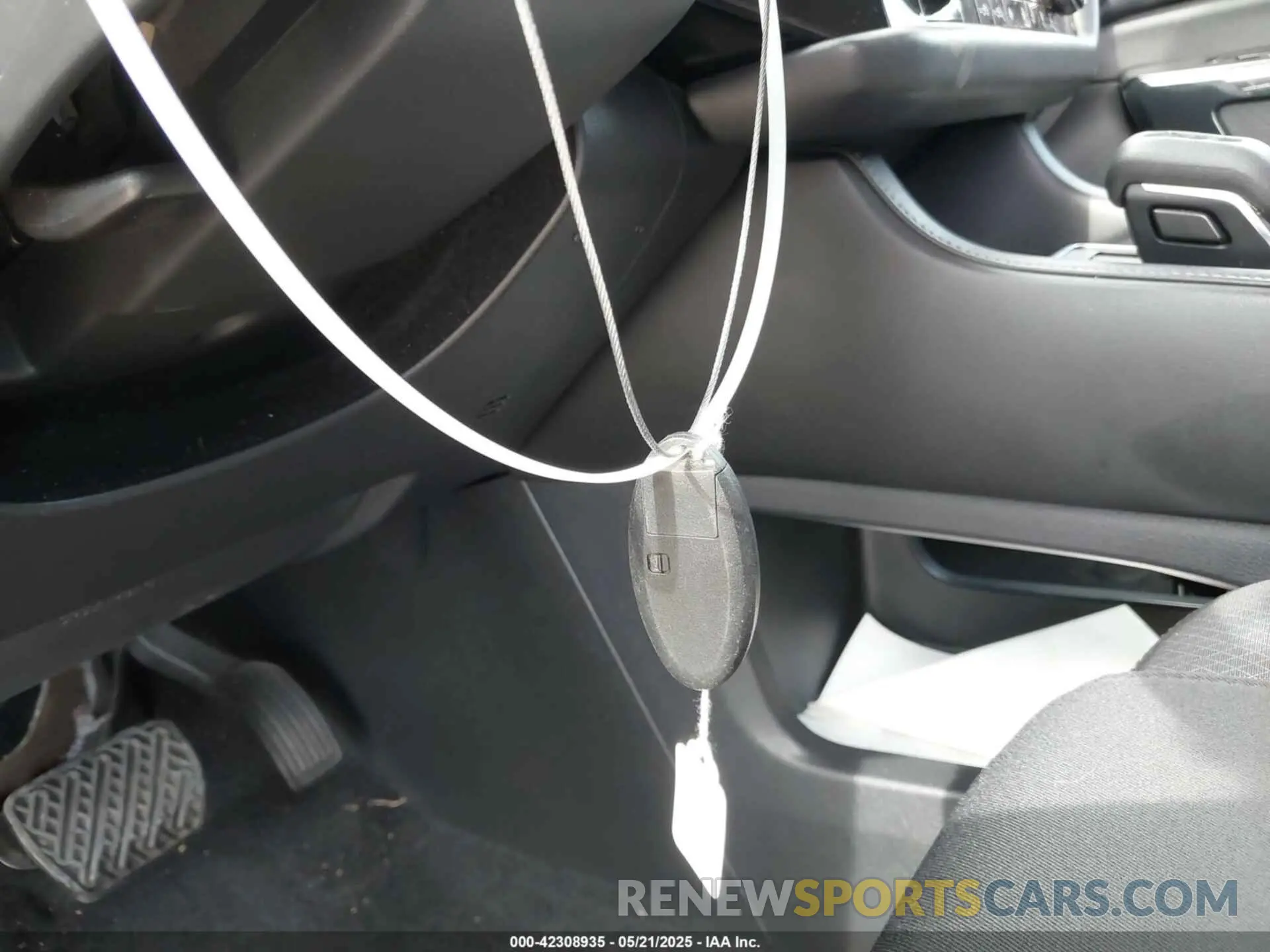11 Photograph of a damaged car 5N1DR3AA9NC206564 NISSAN PATHFINDER 2022