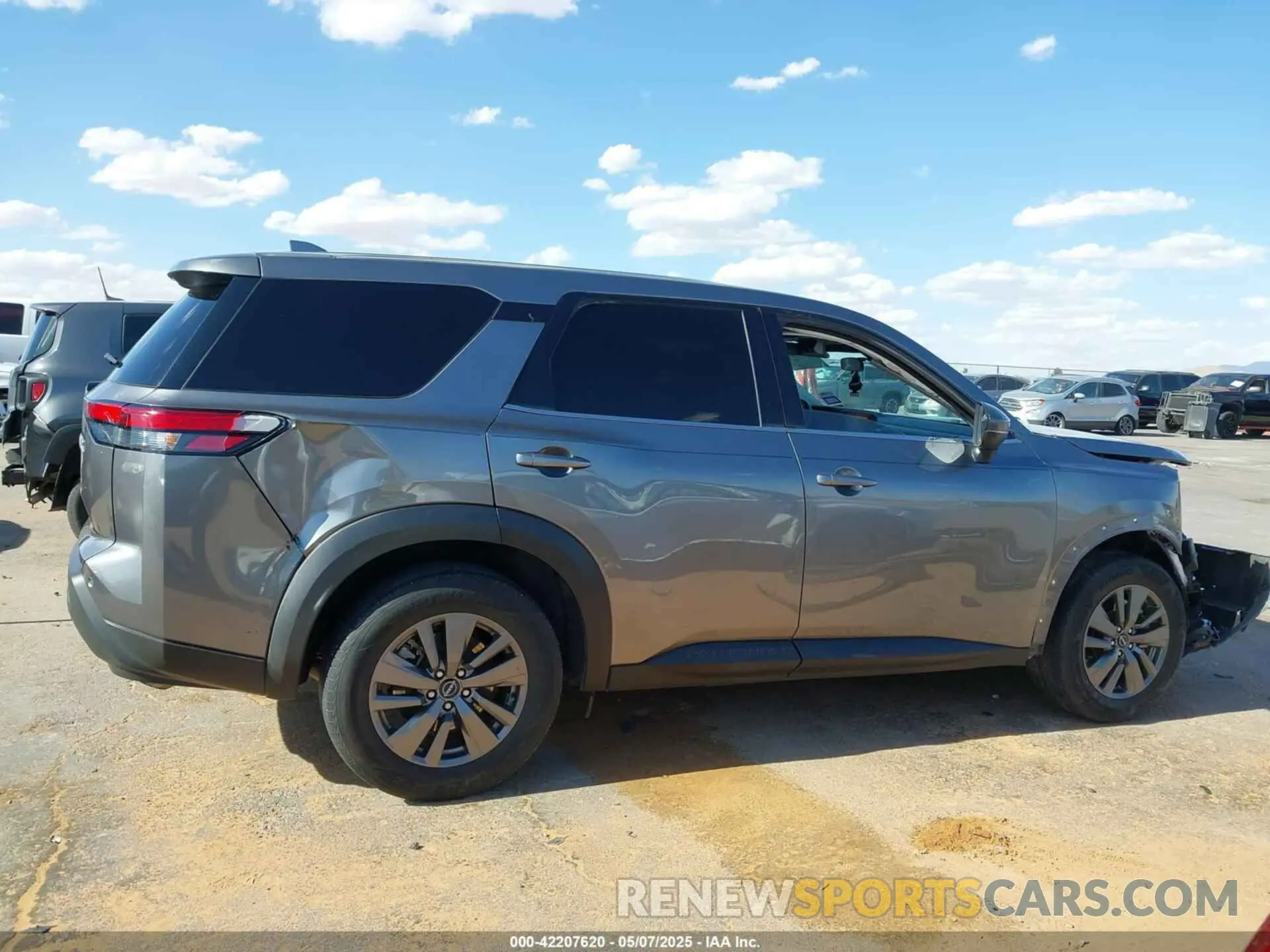 13 Photograph of a damaged car 5N1DR3AAXNC247057 NISSAN PATHFINDER 2022
