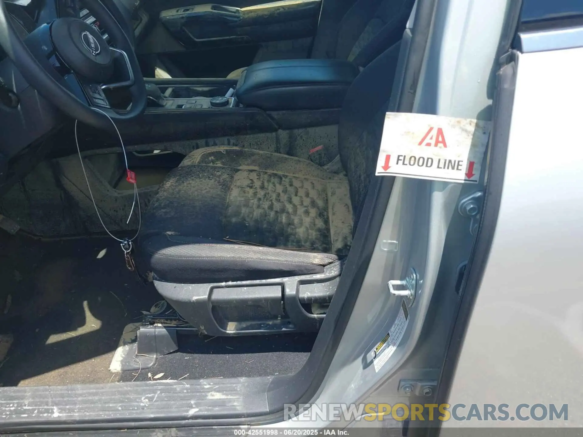 6 Photograph of a damaged car 5N1DR3ACXNC207112 NISSAN PATHFINDER 2022