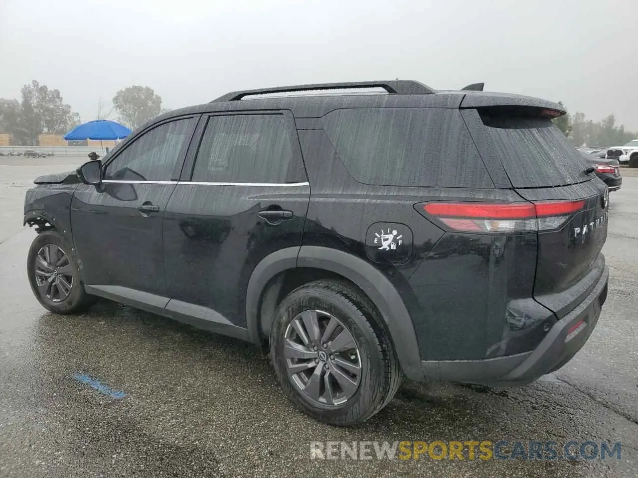 2 Photograph of a damaged car 5N1DR3BA3NC237128 NISSAN PATHFINDER 2022