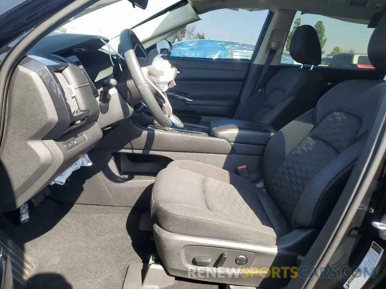 7 Photograph of a damaged car 5N1DR3BA3NC237128 NISSAN PATHFINDER 2022