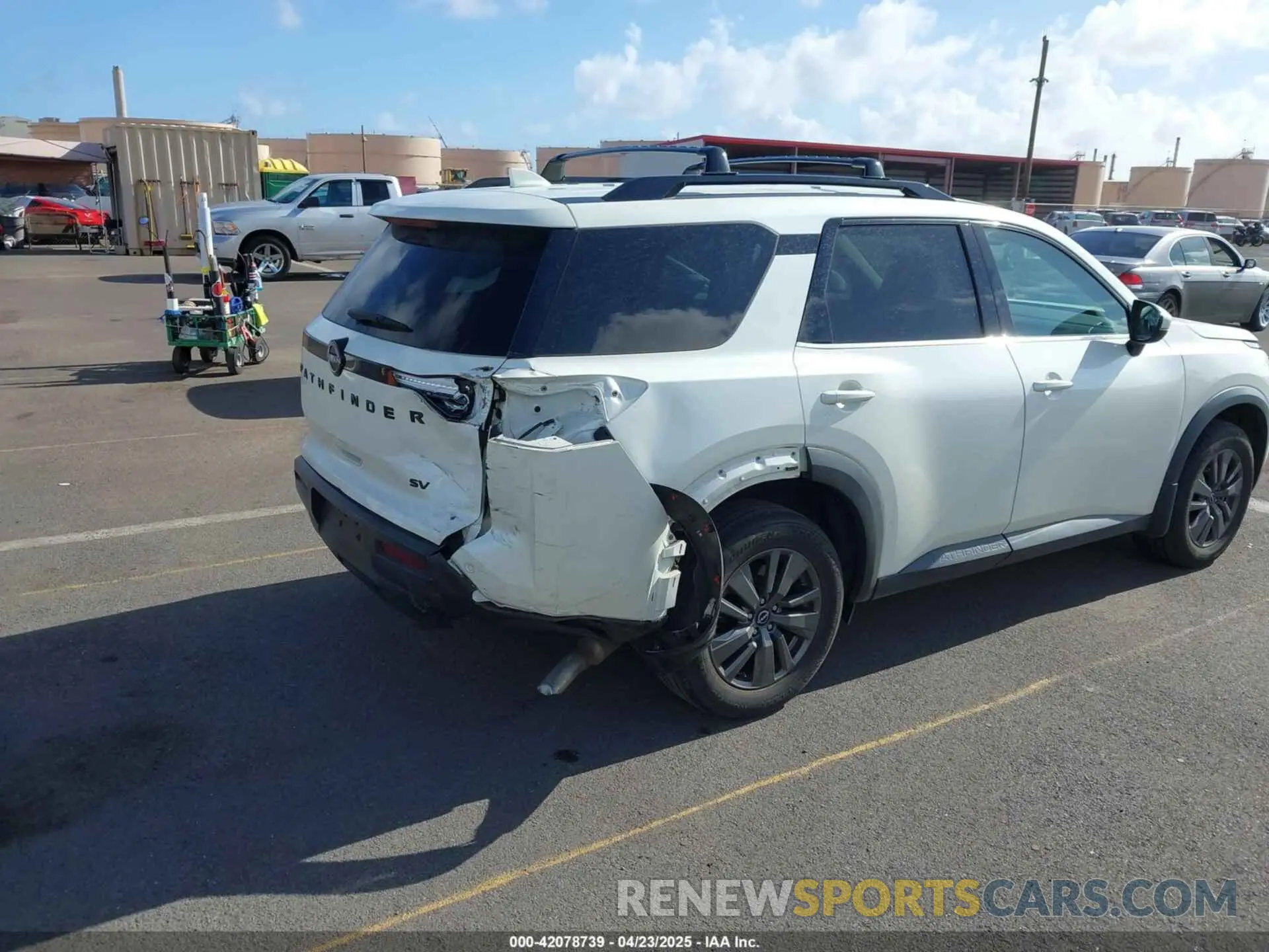 6 Photograph of a damaged car 5N1DR3BA5NC216393 NISSAN PATHFINDER 2022