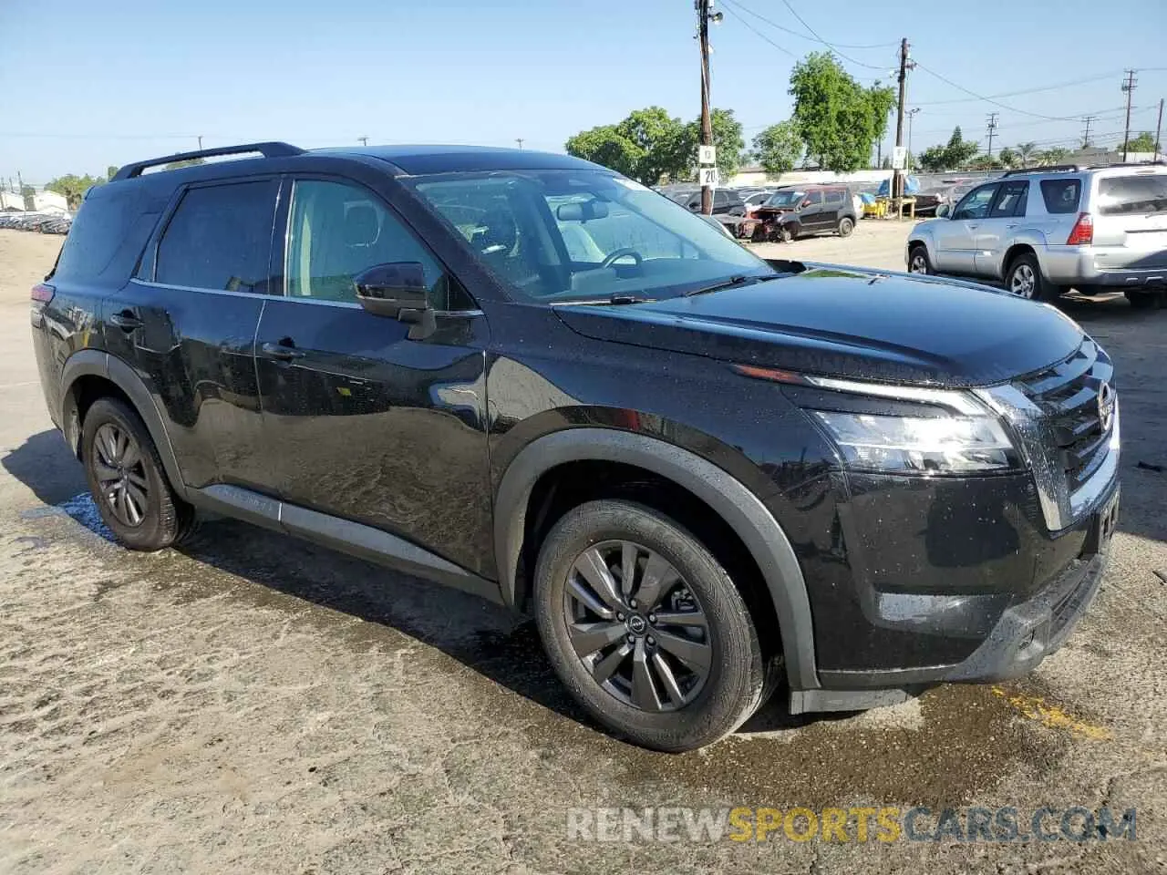 4 Photograph of a damaged car 5N1DR3BA5NC220847 NISSAN PATHFINDER 2022