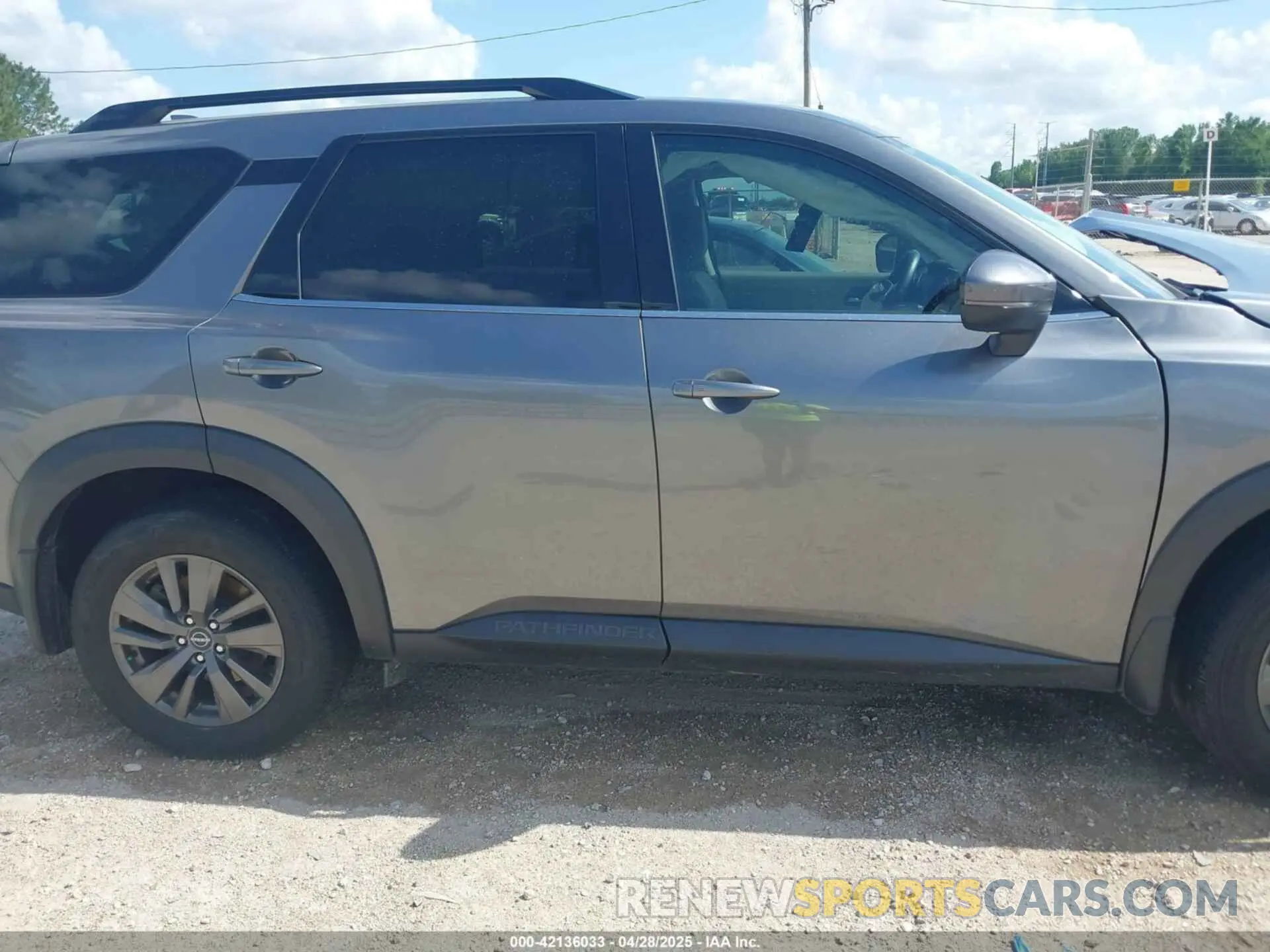 12 Photograph of a damaged car 5N1DR3BA6NC208304 NISSAN PATHFINDER 2022