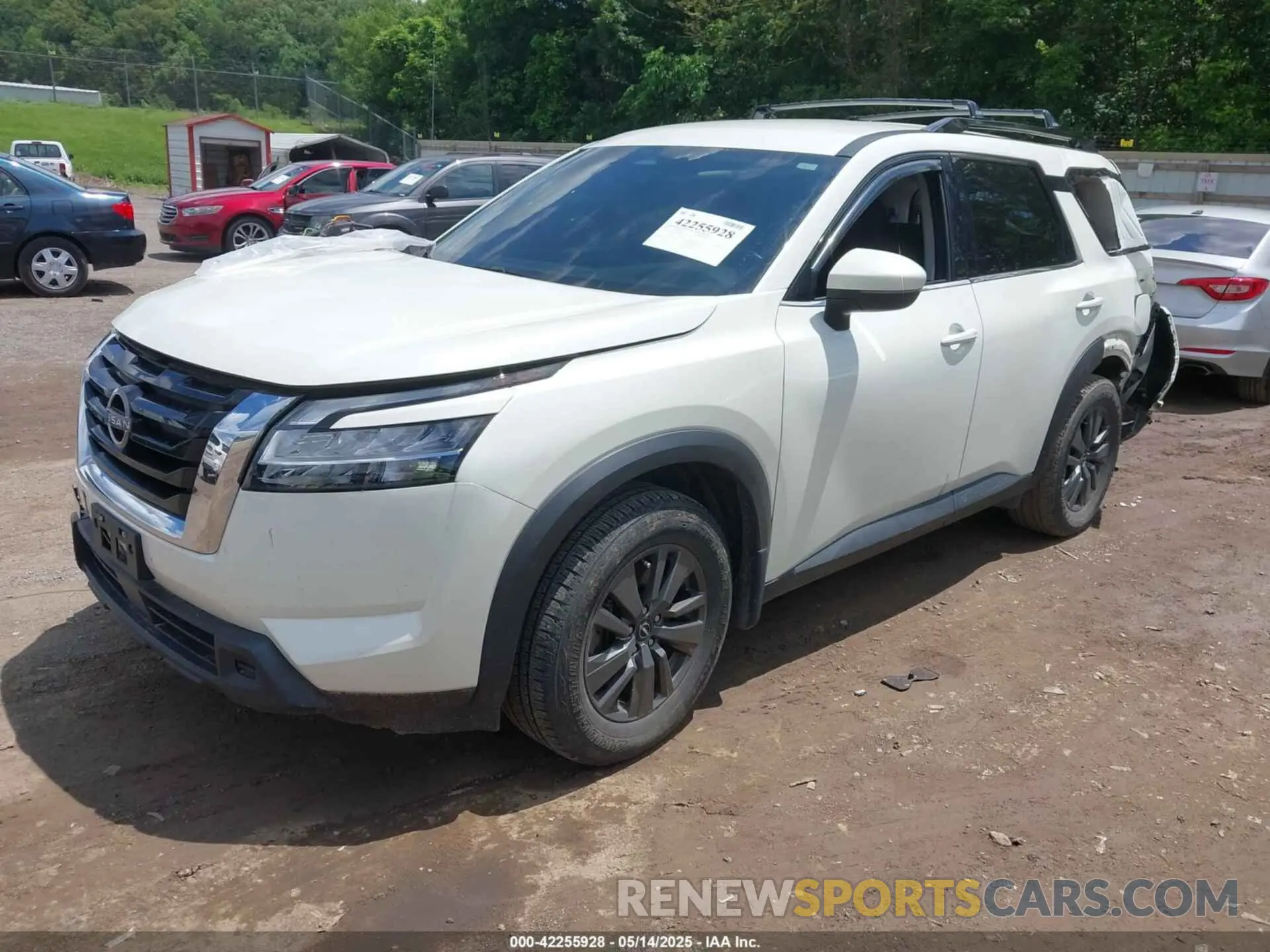 2 Photograph of a damaged car 5N1DR3BA7NC240498 NISSAN PATHFINDER 2022