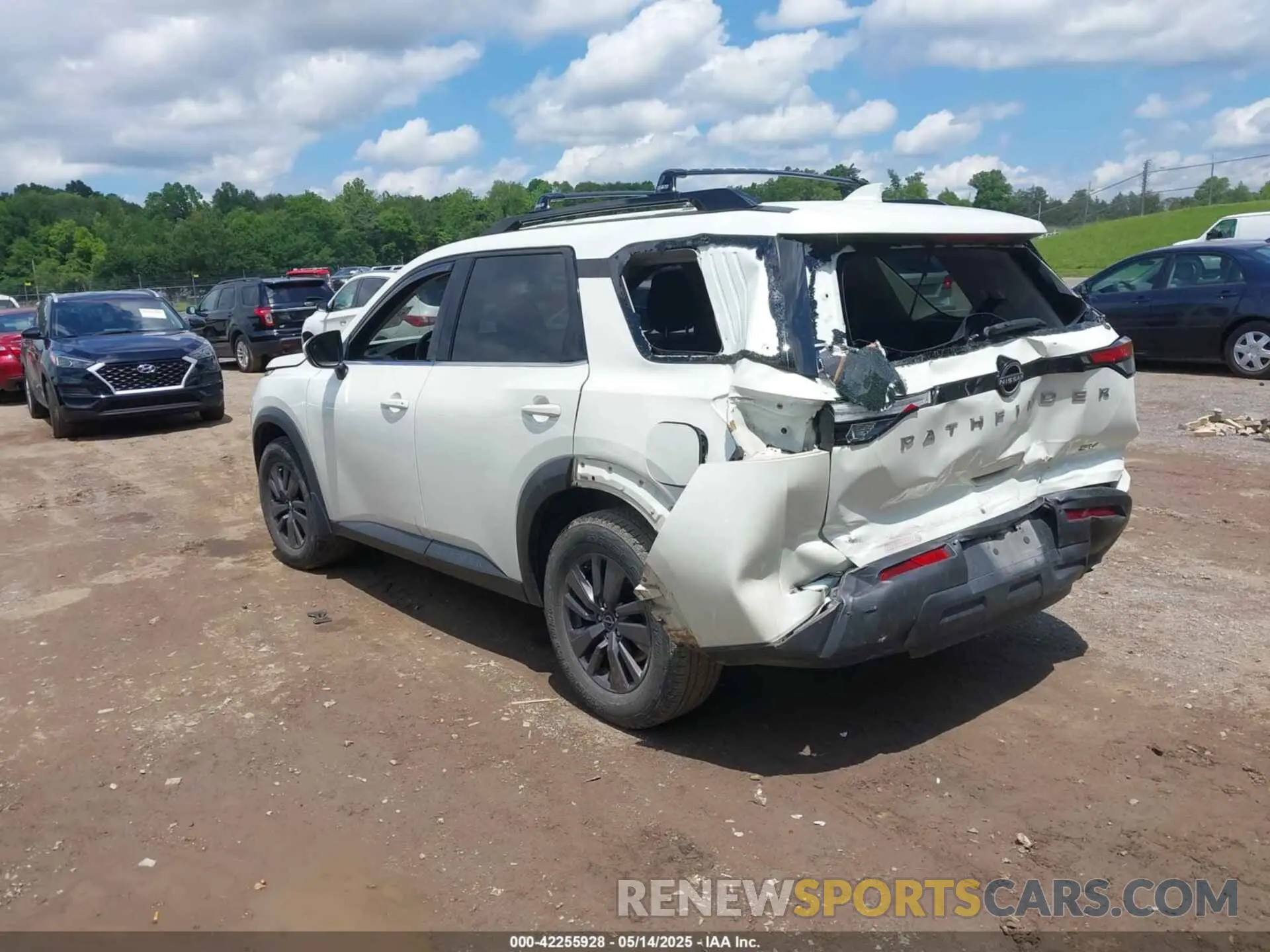 3 Photograph of a damaged car 5N1DR3BA7NC240498 NISSAN PATHFINDER 2022