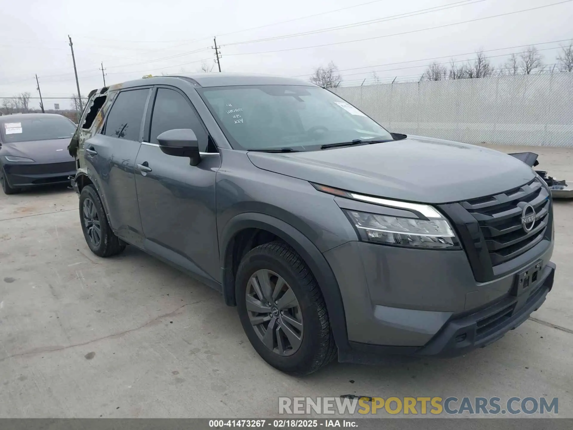 1 Photograph of a damaged car 5N1DR3BA7NC249525 NISSAN PATHFINDER 2022
