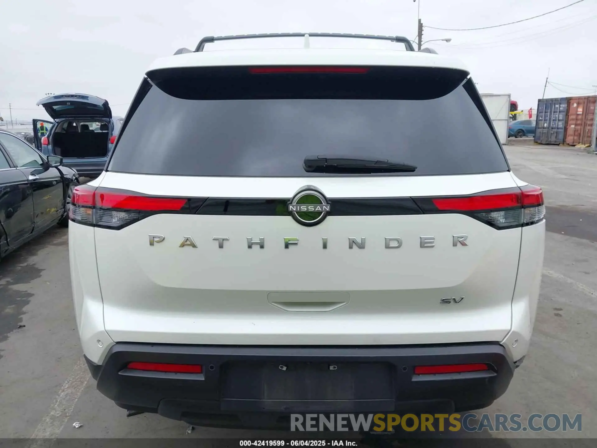 16 Photograph of a damaged car 5N1DR3BA8NC262655 NISSAN PATHFINDER 2022