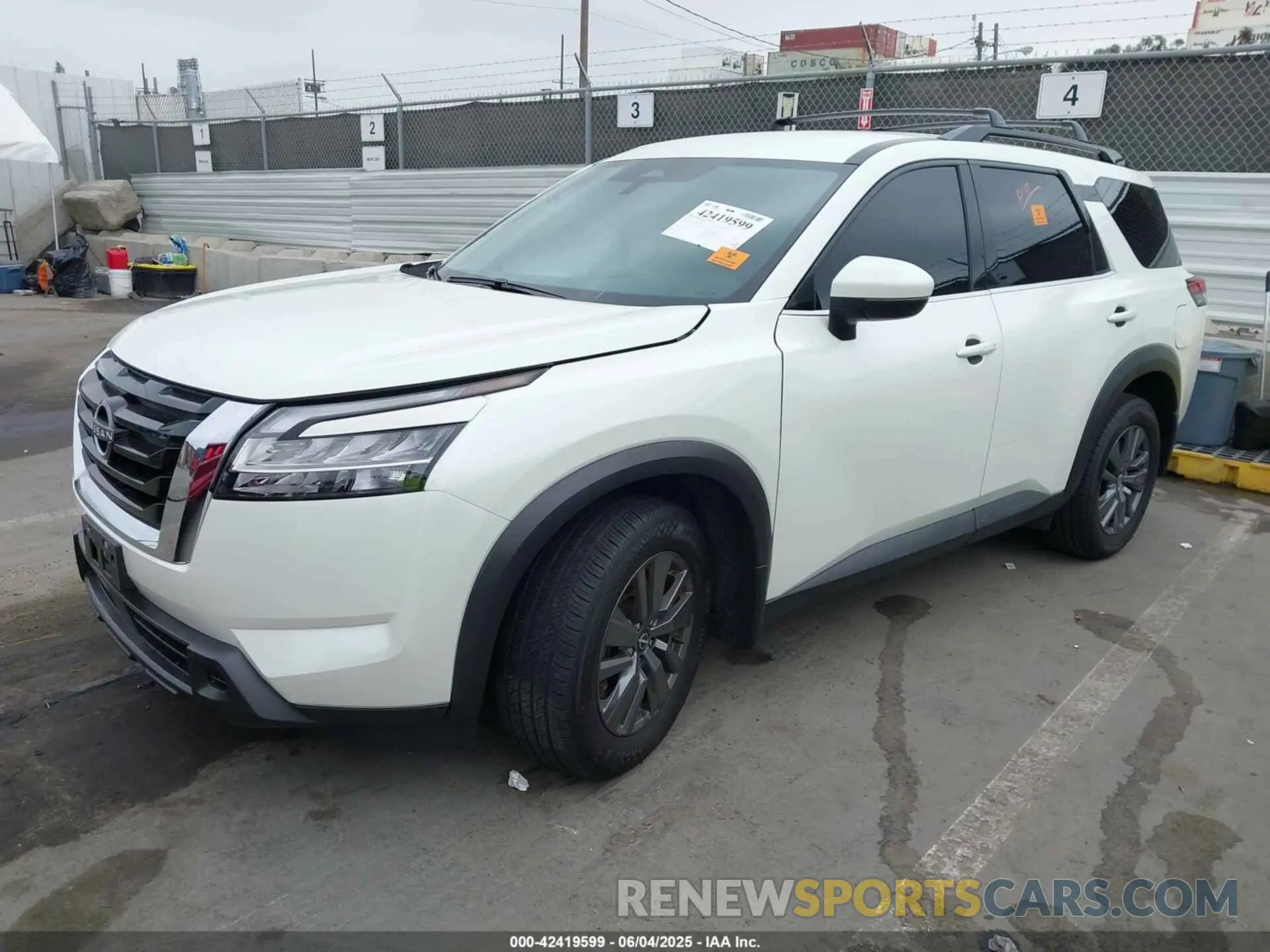 2 Photograph of a damaged car 5N1DR3BA8NC262655 NISSAN PATHFINDER 2022