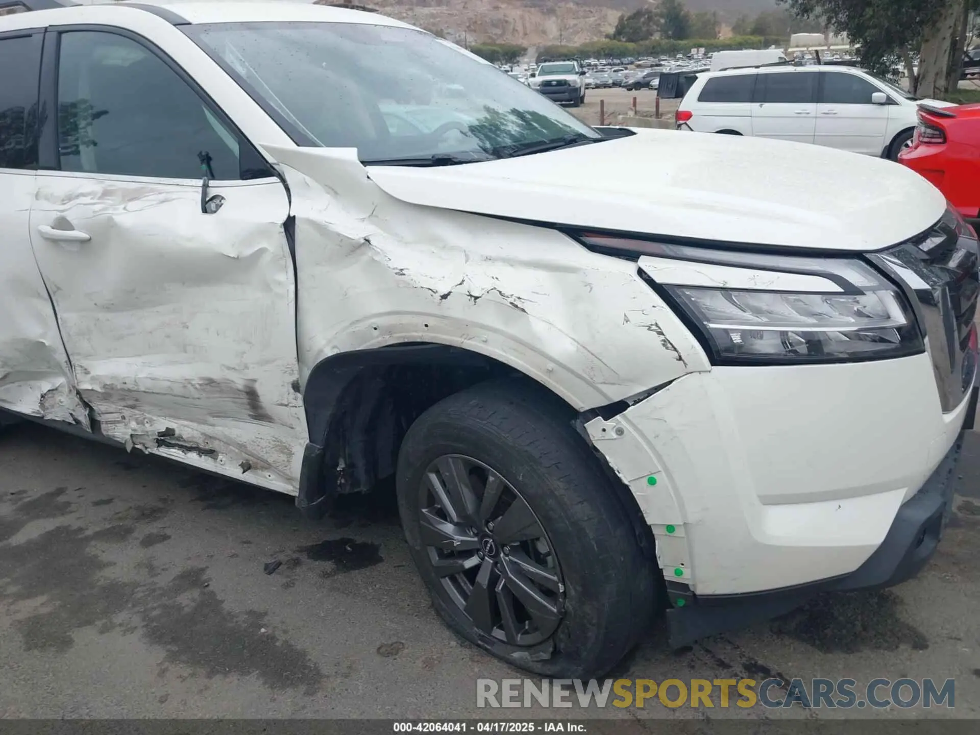 6 Photograph of a damaged car 5N1DR3BA9NC256170 NISSAN PATHFINDER 2022