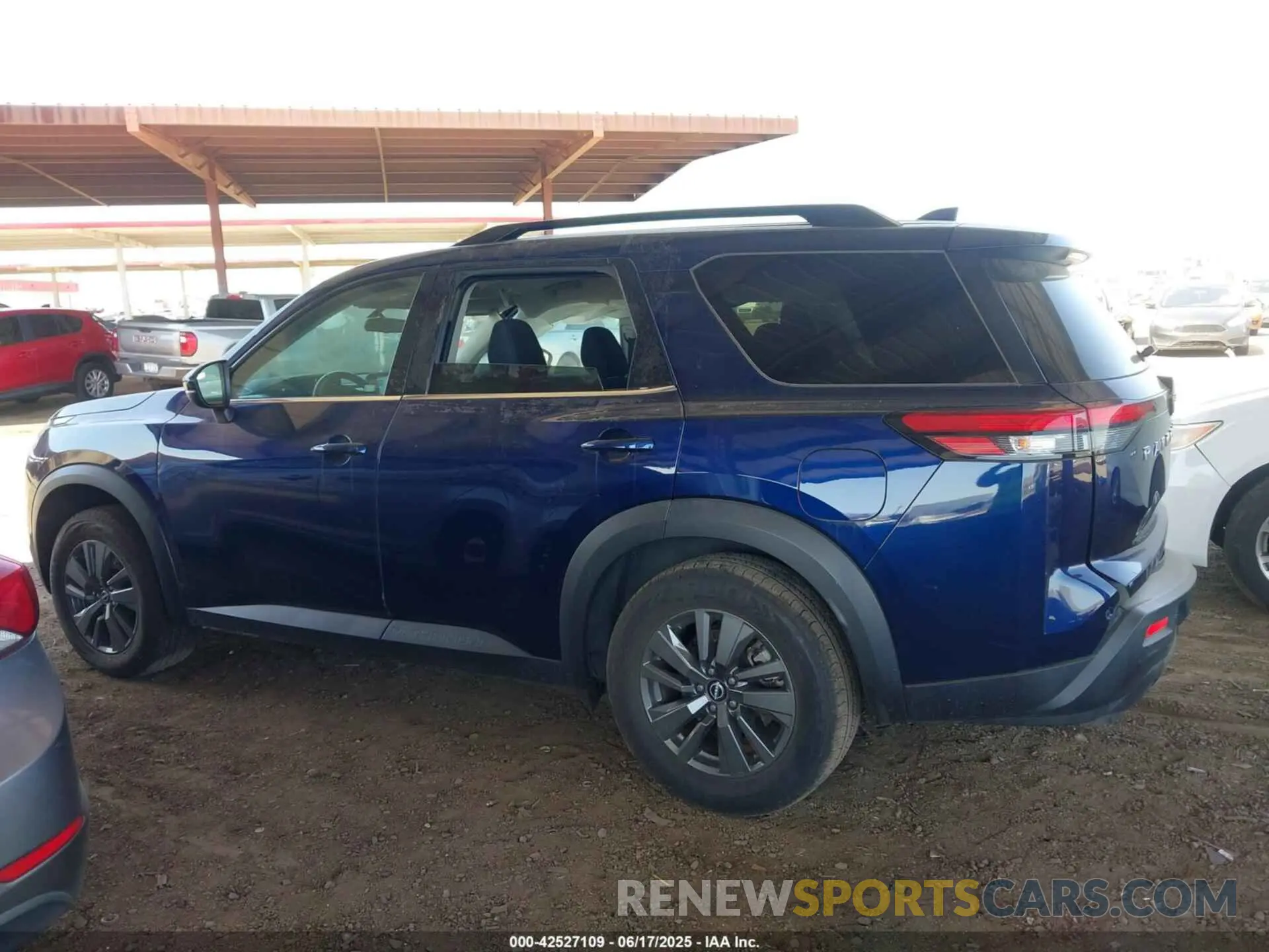 14 Photograph of a damaged car 5N1DR3BAXNC220939 NISSAN PATHFINDER 2022