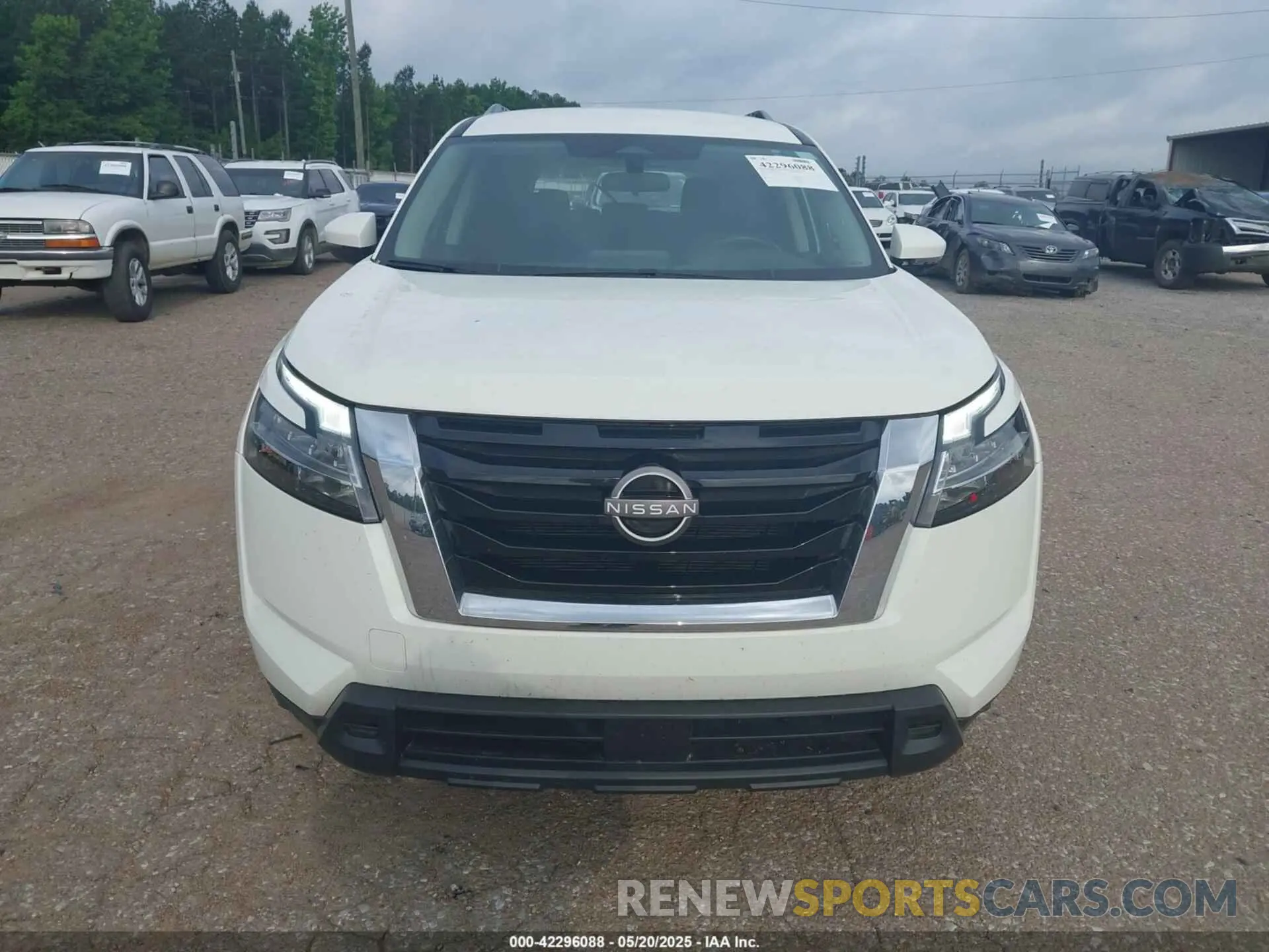 6 Photograph of a damaged car 5N1DR3BAXNC225140 NISSAN PATHFINDER 2022