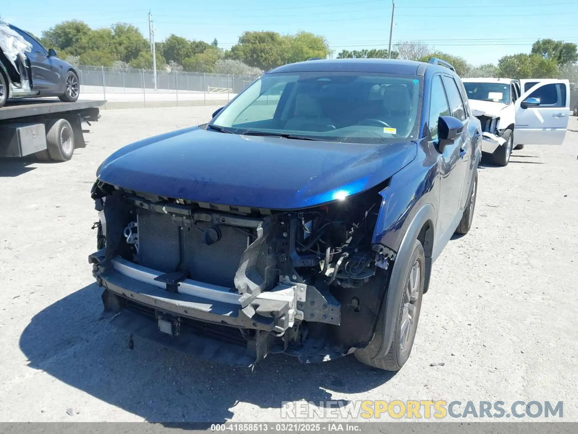 6 Photograph of a damaged car 5N1DR3BAXNC239233 NISSAN PATHFINDER 2022