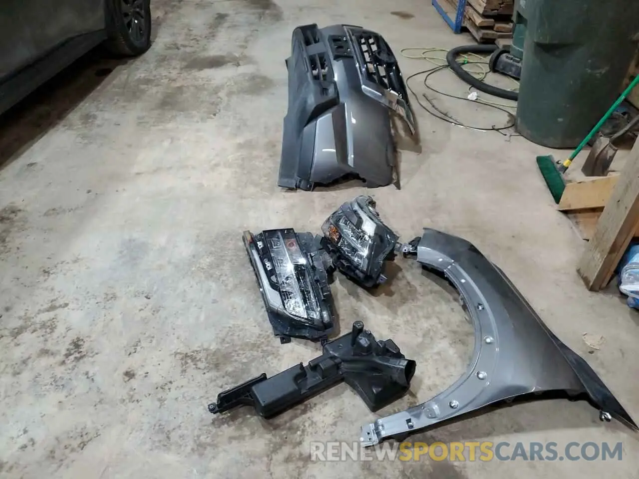 15 Photograph of a damaged car 5N1DR3BC0NC208378 NISSAN PATHFINDER 2022