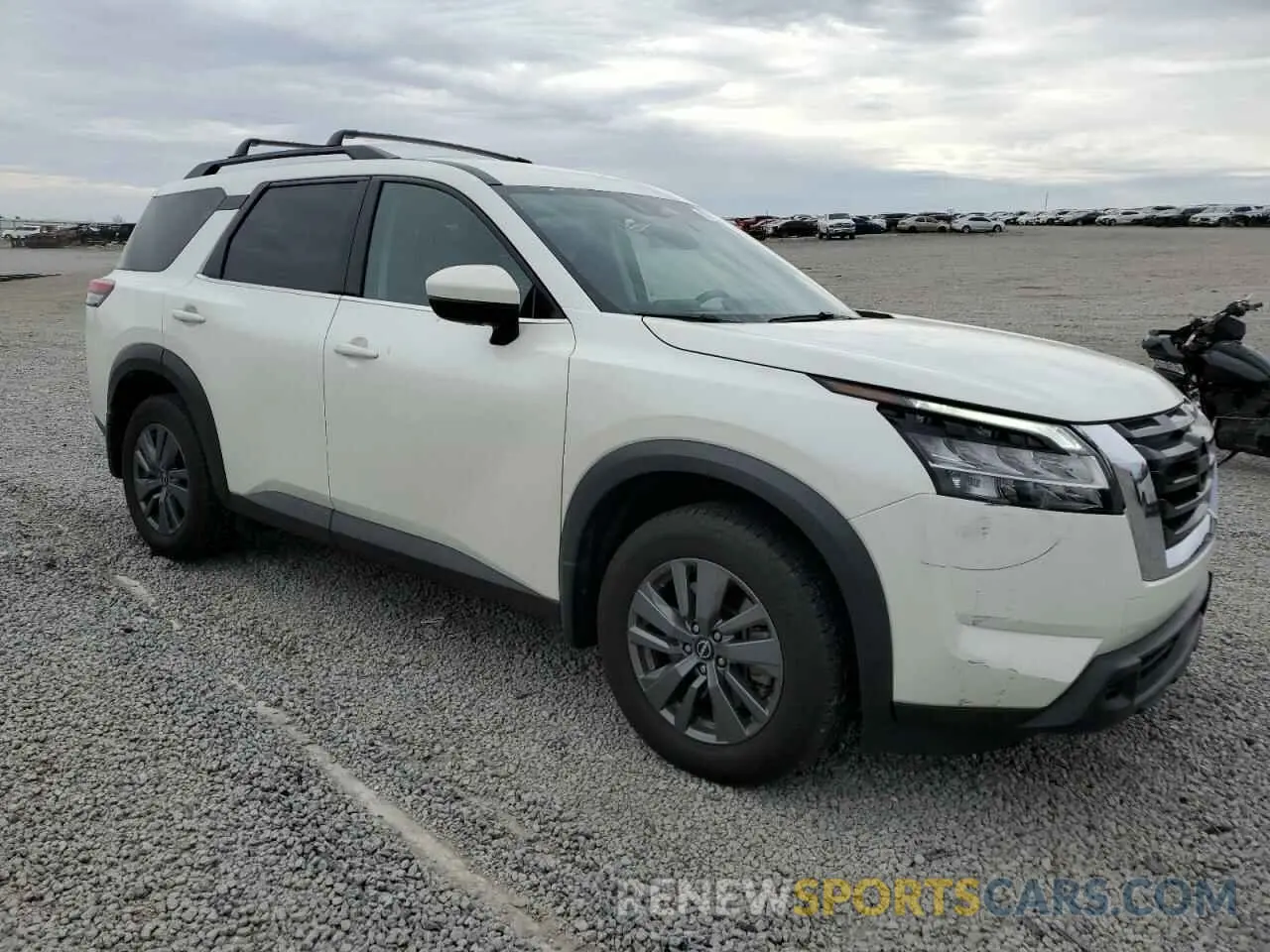 4 Photograph of a damaged car 5N1DR3BC1NC263664 NISSAN PATHFINDER 2022