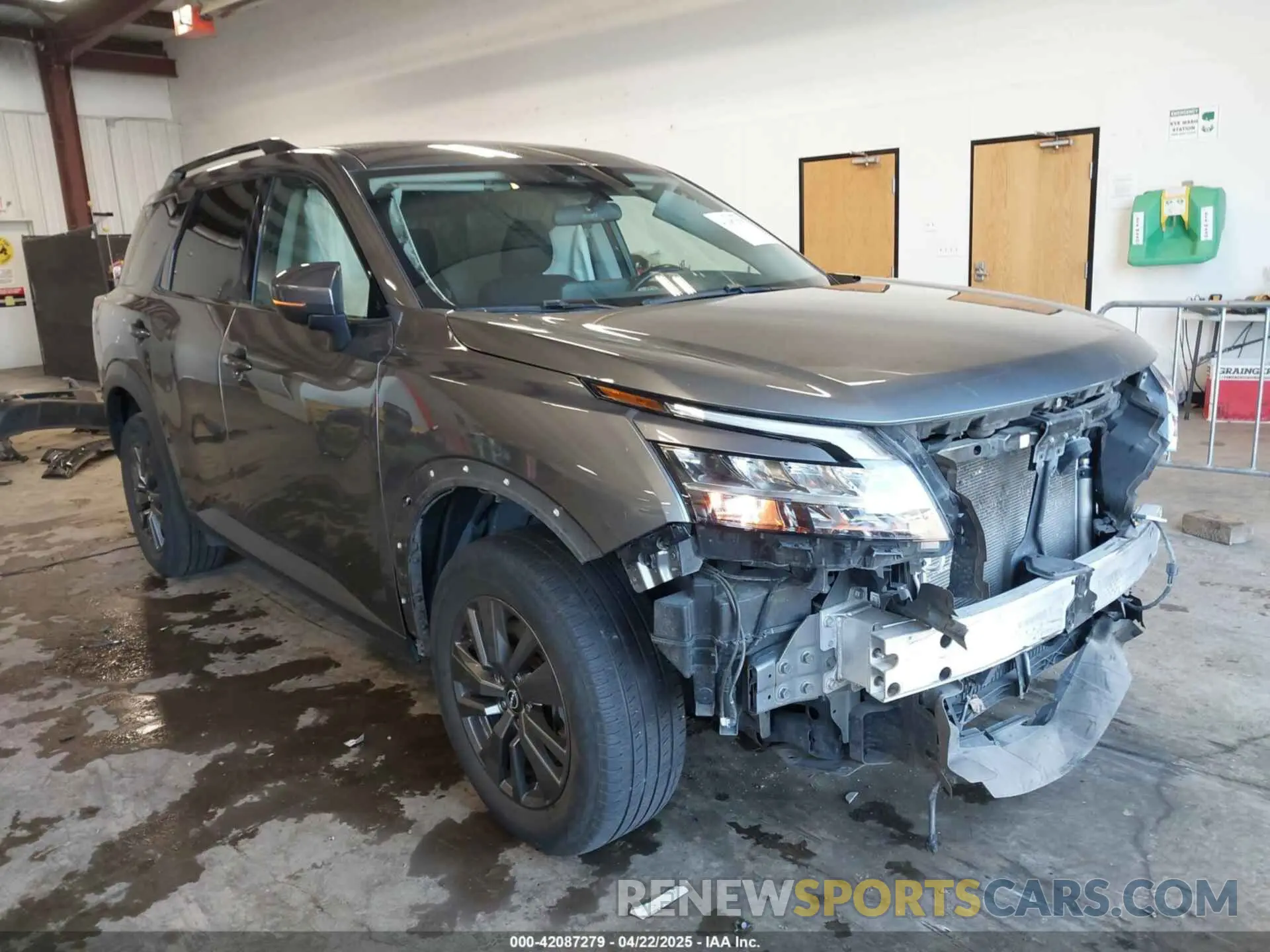 1 Photograph of a damaged car 5N1DR3BC3NC213705 NISSAN PATHFINDER 2022