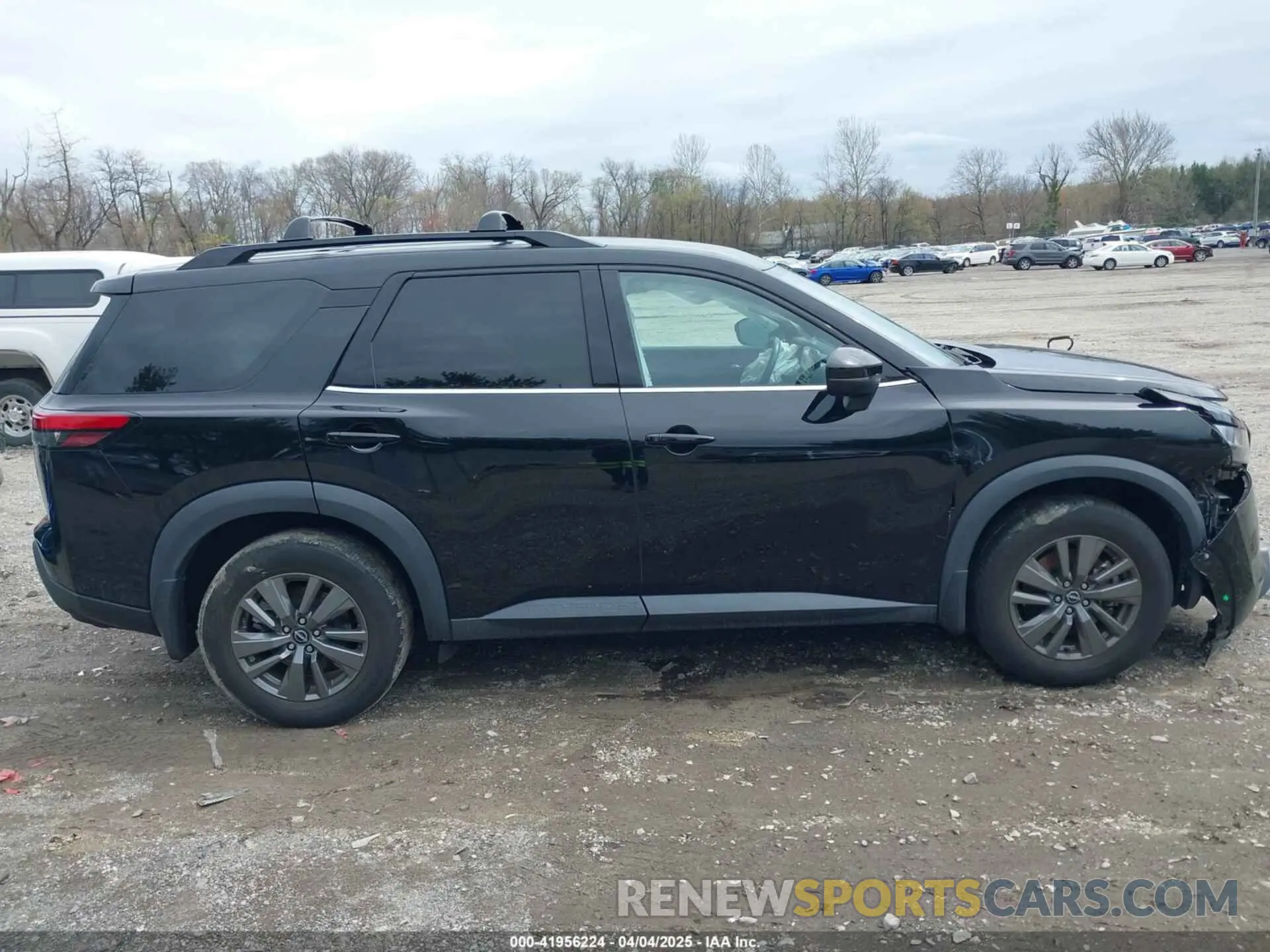 13 Photograph of a damaged car 5N1DR3BC4NC257194 NISSAN PATHFINDER 2022