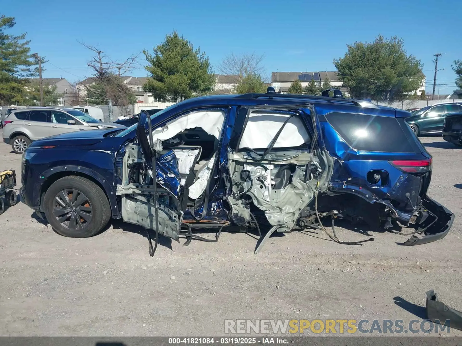 13 Photograph of a damaged car 5N1DR3BC8NC217216 NISSAN PATHFINDER 2022