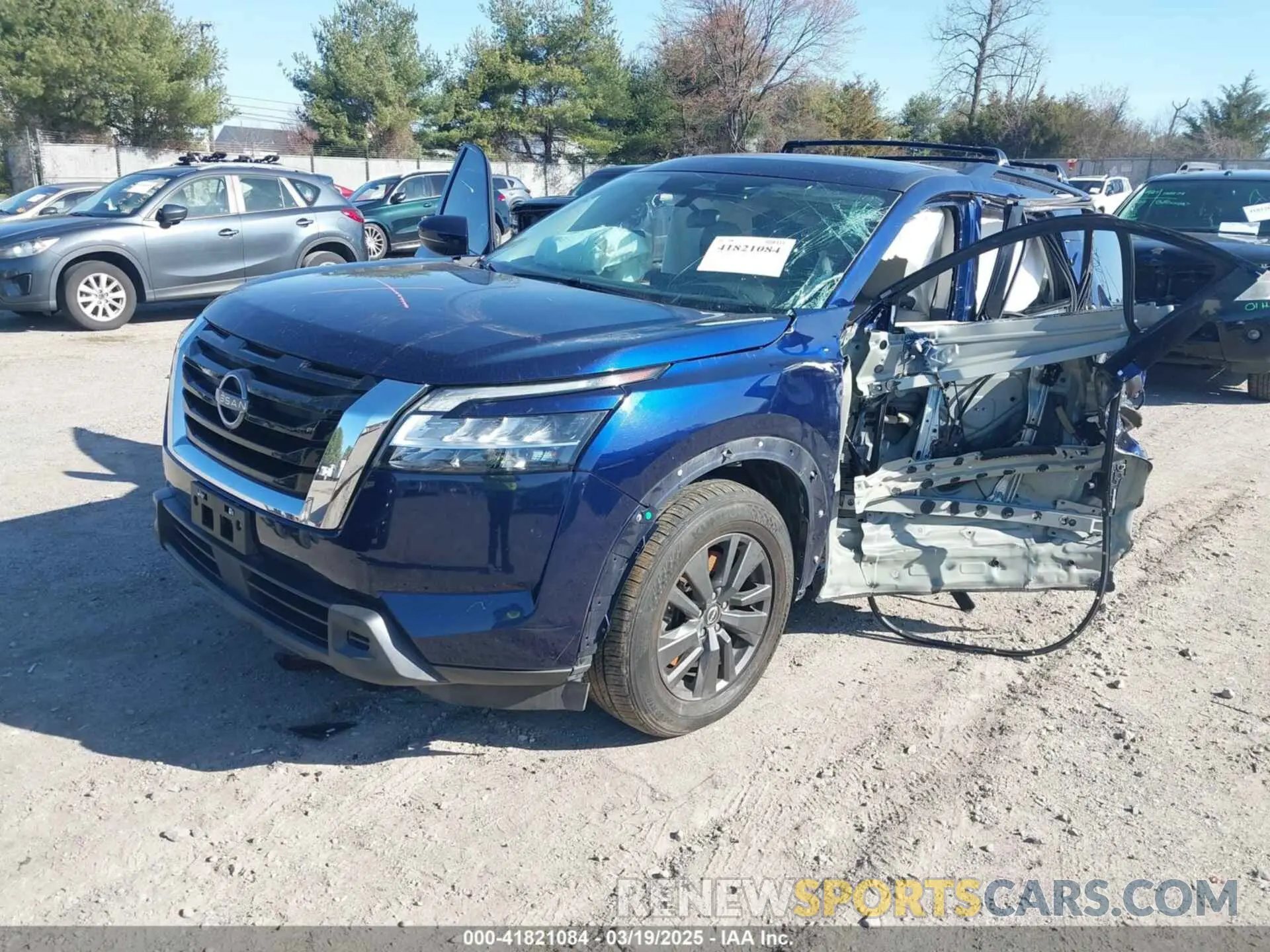 2 Photograph of a damaged car 5N1DR3BC8NC217216 NISSAN PATHFINDER 2022