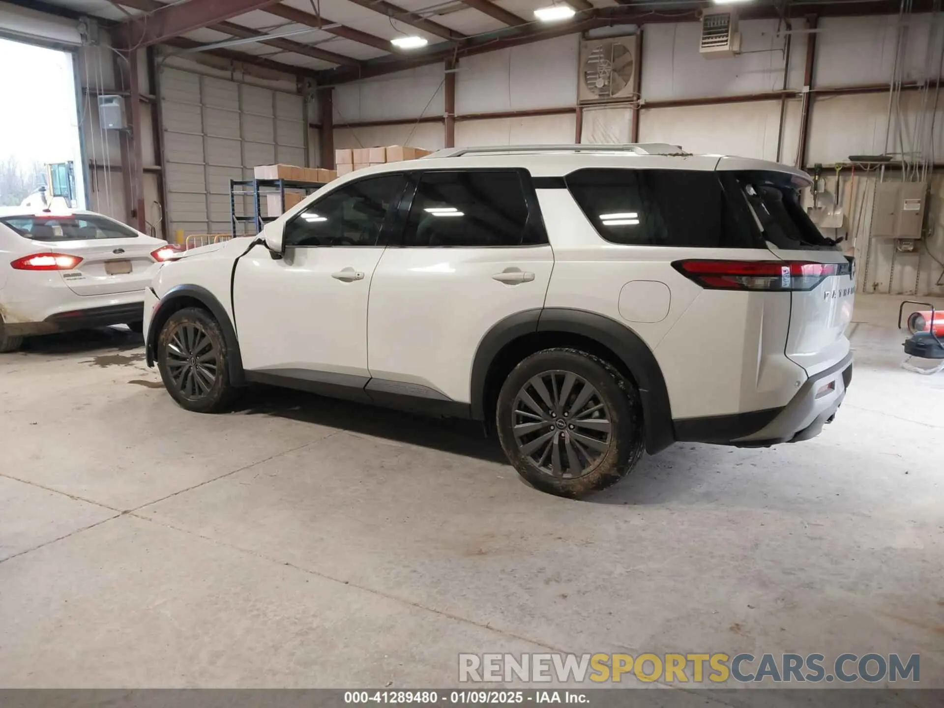 3 Photograph of a damaged car 5N1DR3CB3NC257192 NISSAN PATHFINDER 2022